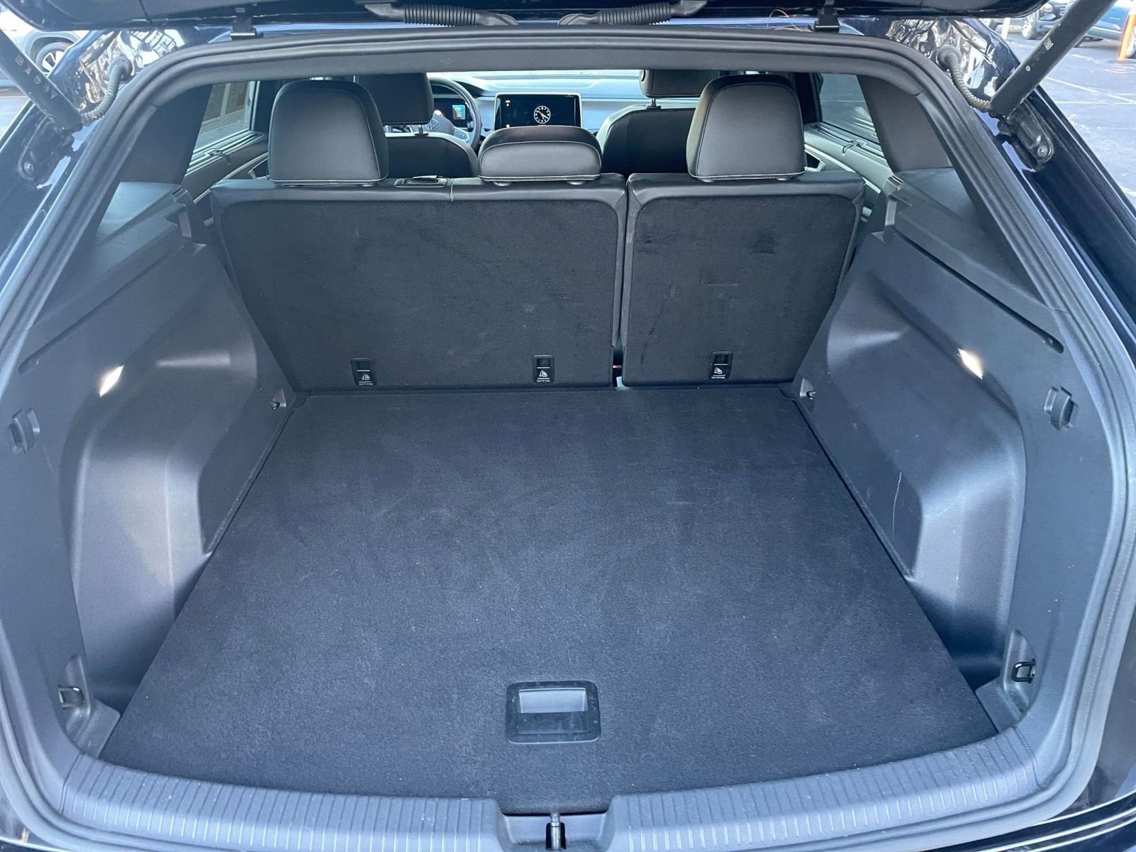 Thumbnail: 2025 Volkswagen Atlas - 27