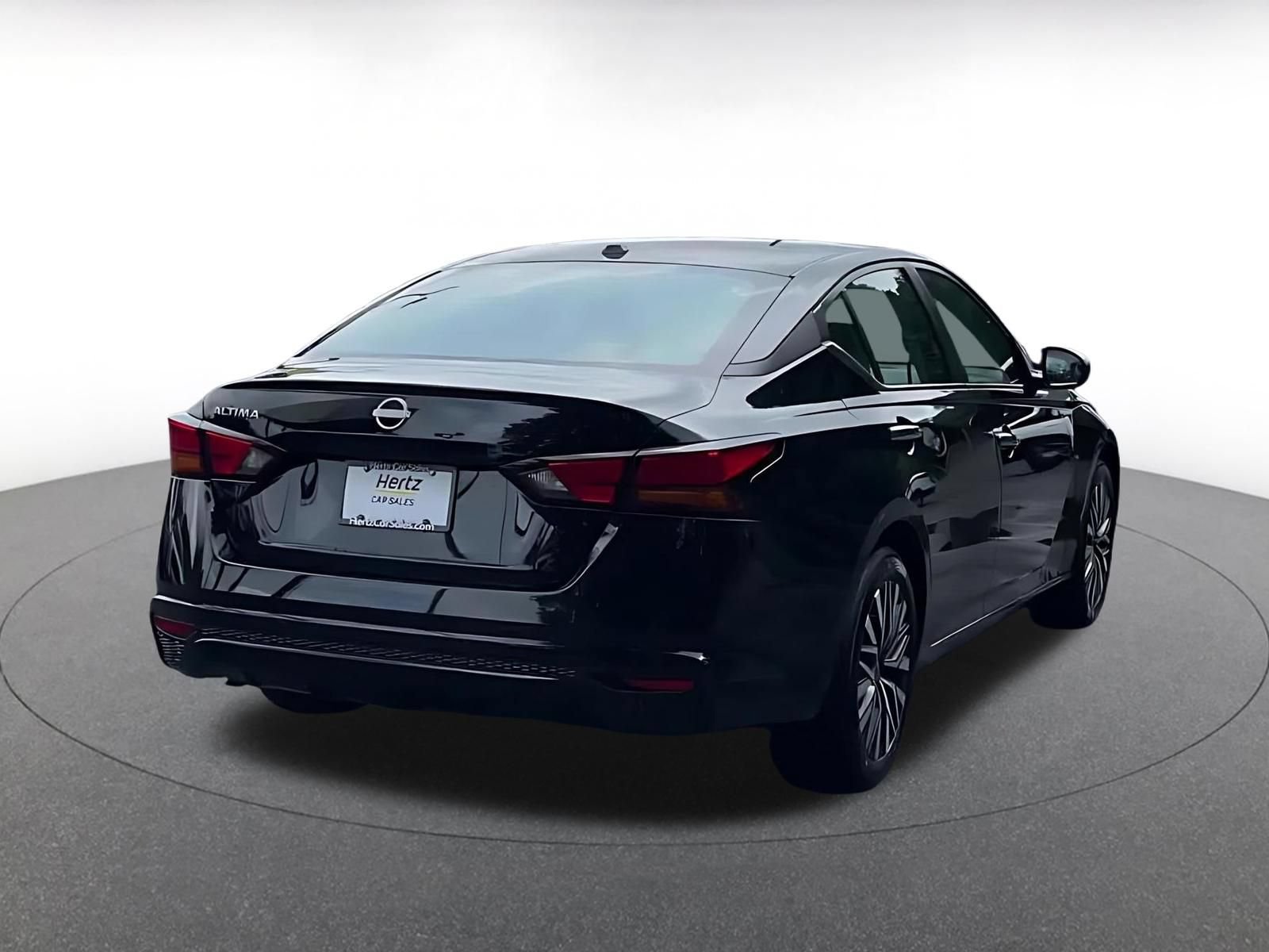 Thumbnail: 2025 Nissan Altima - 11