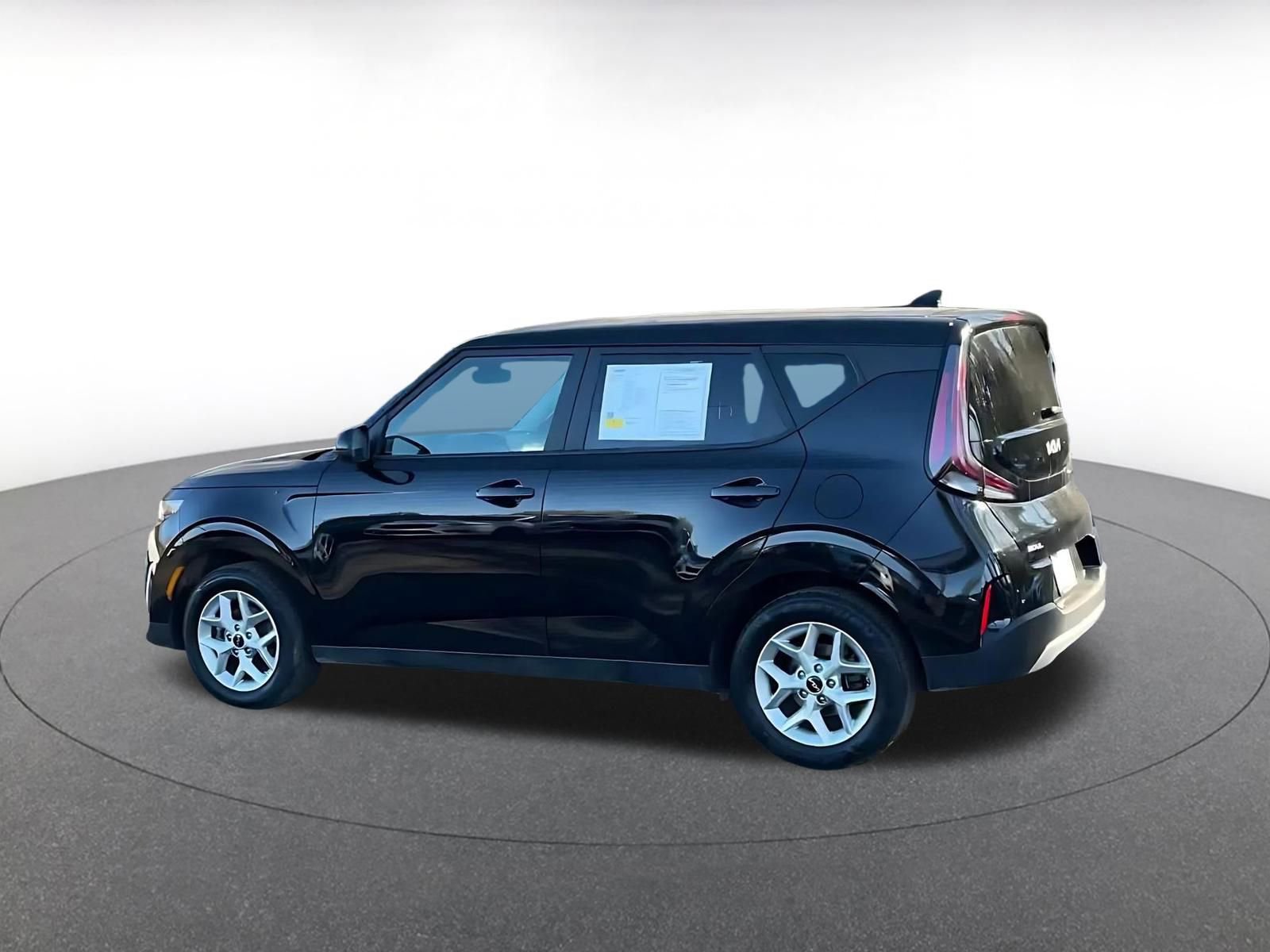 Thumbnail: 2025 Kia Soul - 9
