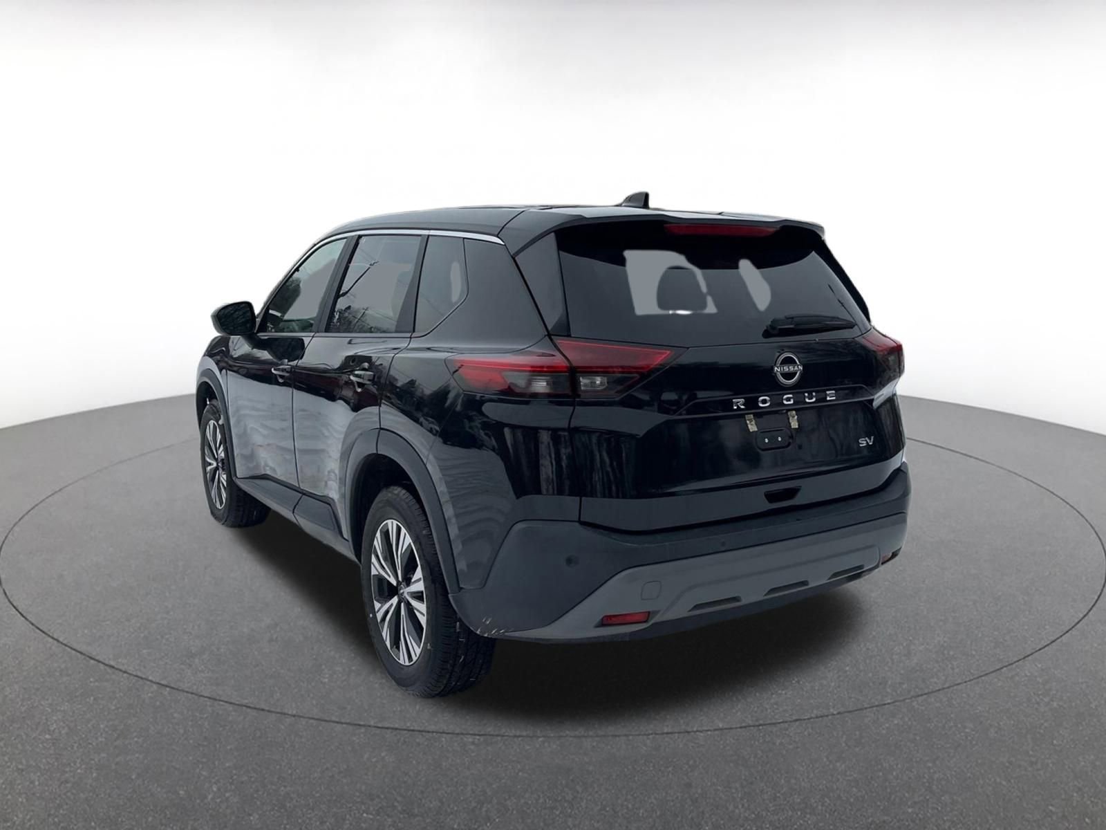 Thumbnail: 2023 Nissan Rogue - 14