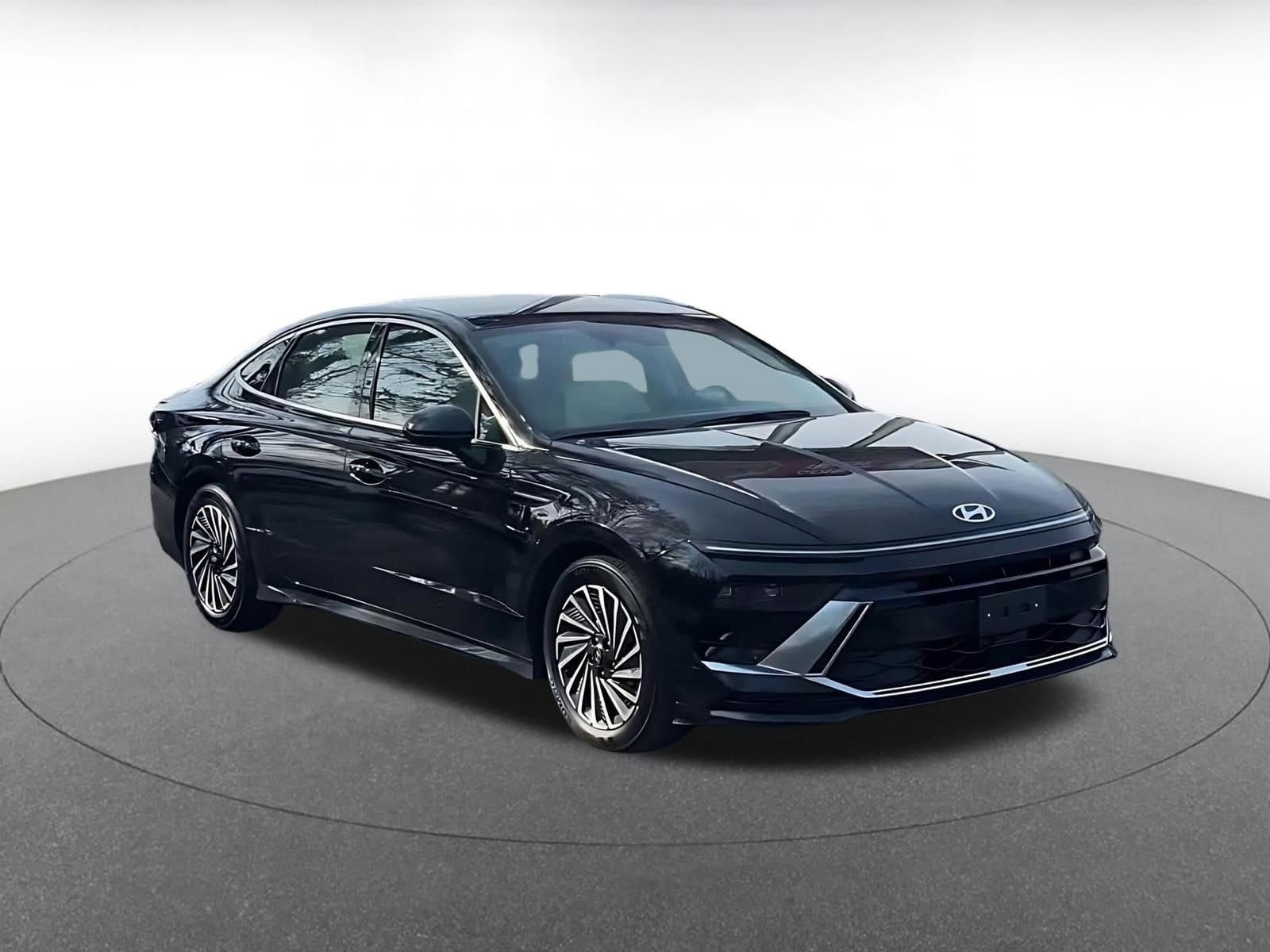 Thumbnail: 2025 Hyundai Sonata - 3