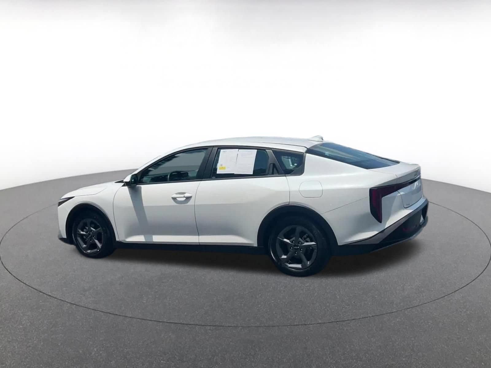 Thumbnail: 2025 Kia K4 - 10