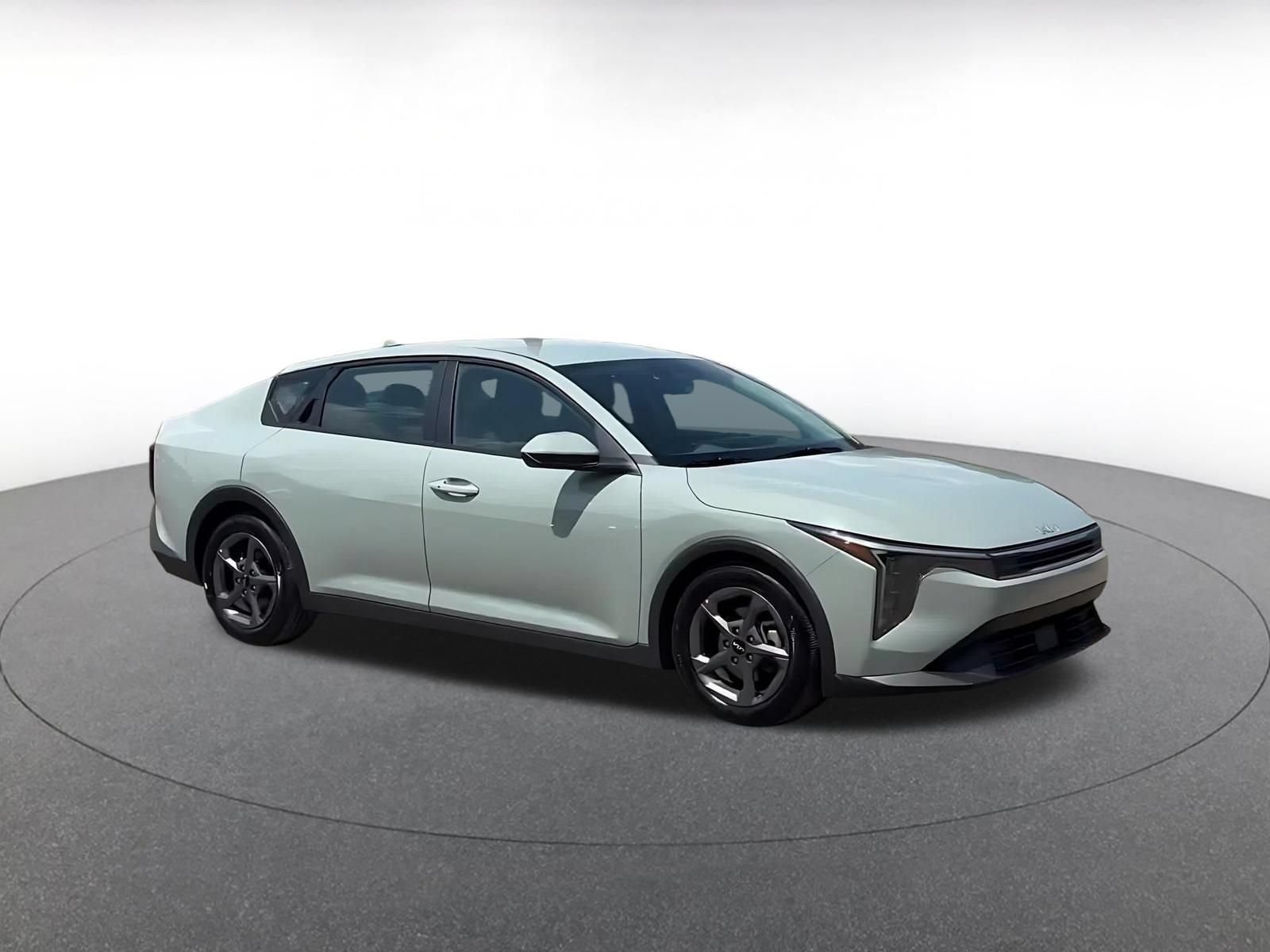 Thumbnail: 2025 Kia K4 - 2