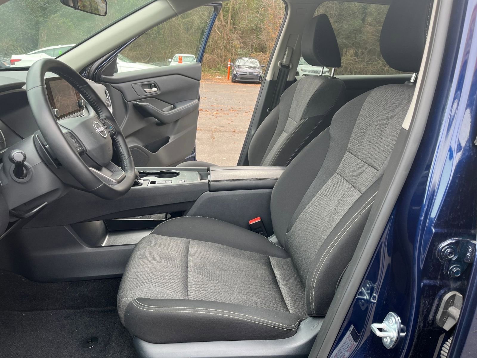 Thumbnail: 2025 Nissan Rogue - 29