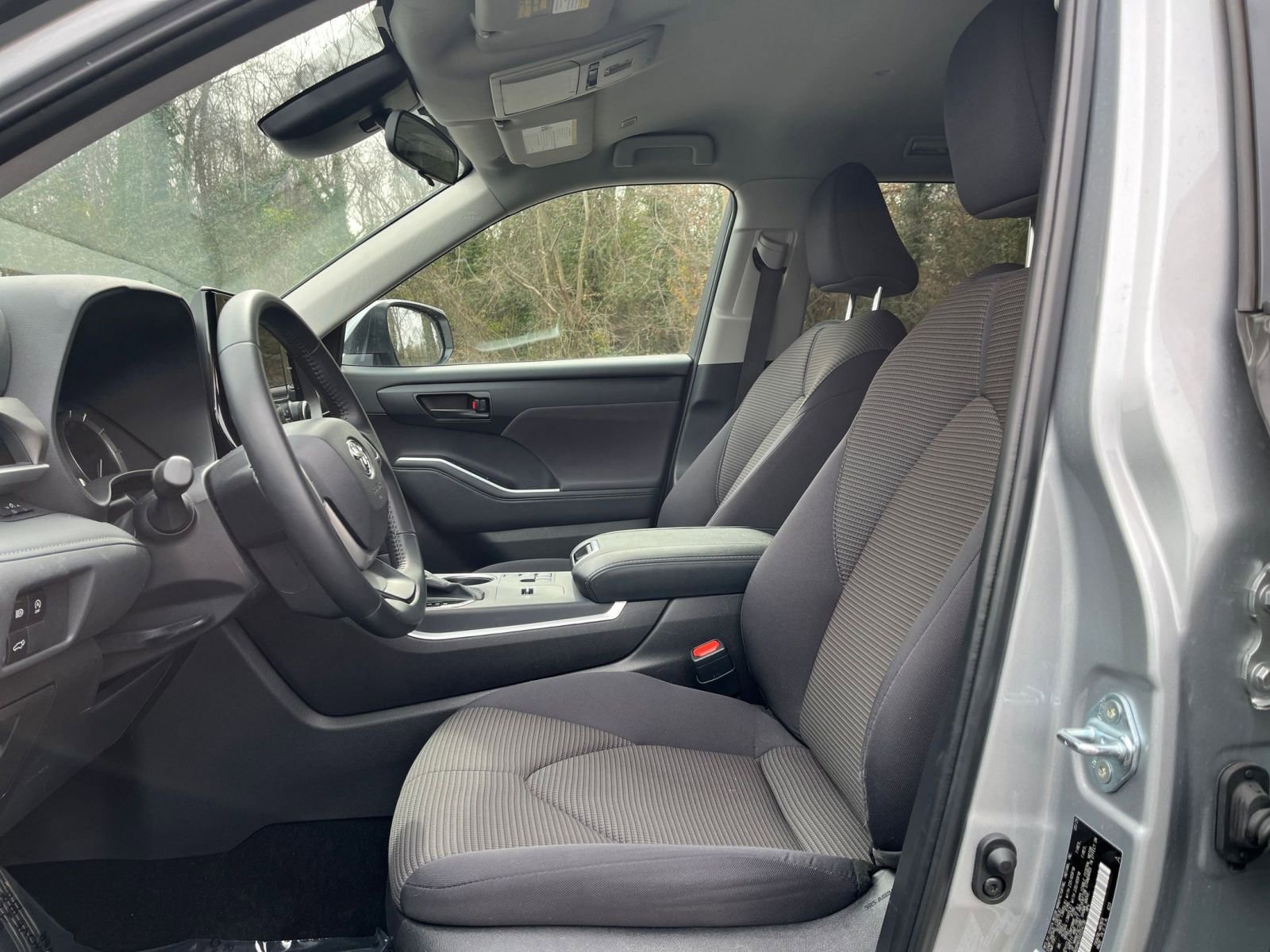 Thumbnail: 2025 Toyota Highlander - 27