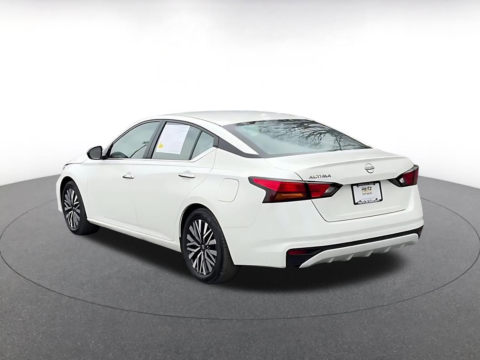 Thumbnail: 2025 Nissan Altima - 11