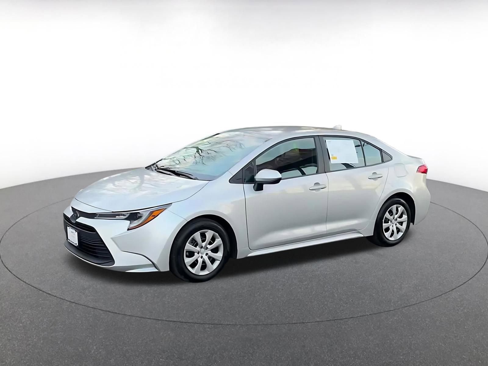 Thumbnail: 2025 Toyota Corolla - 8