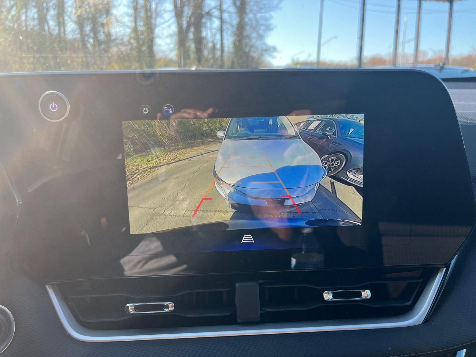 Thumbnail: 2025 Chevrolet Equinox - 24