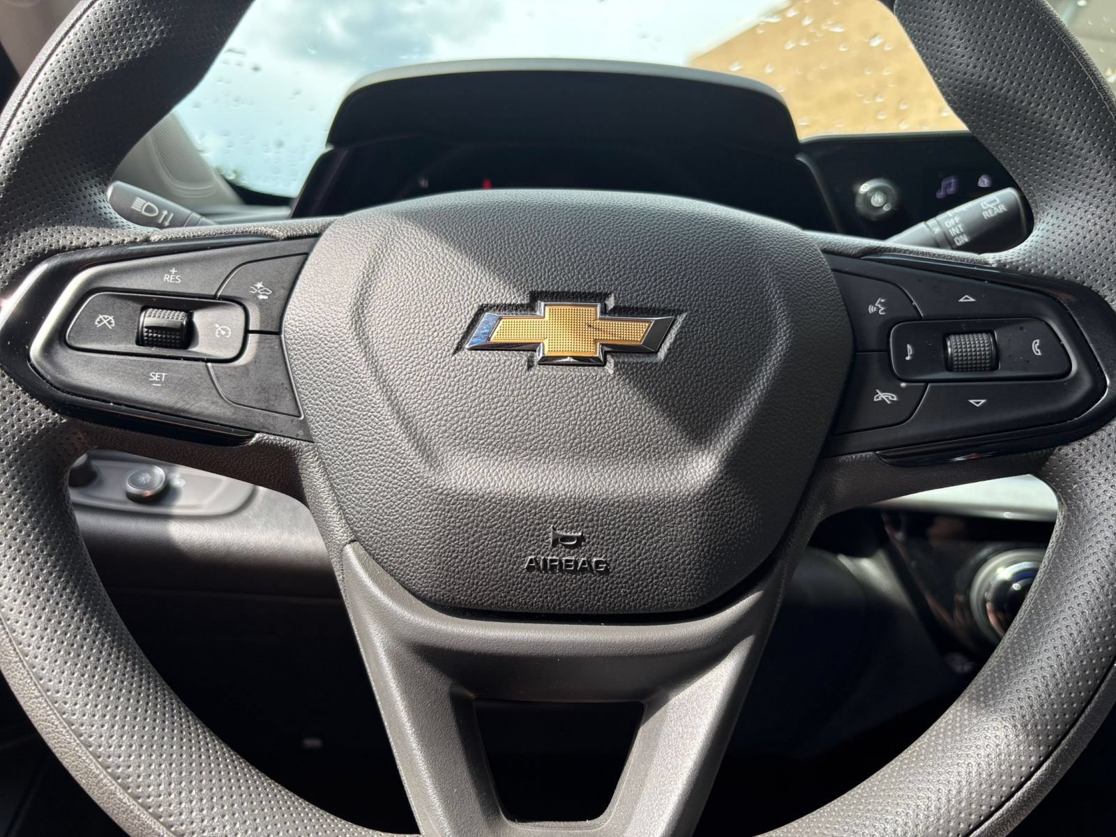 Thumbnail: 2025 Chevrolet Trax - 27