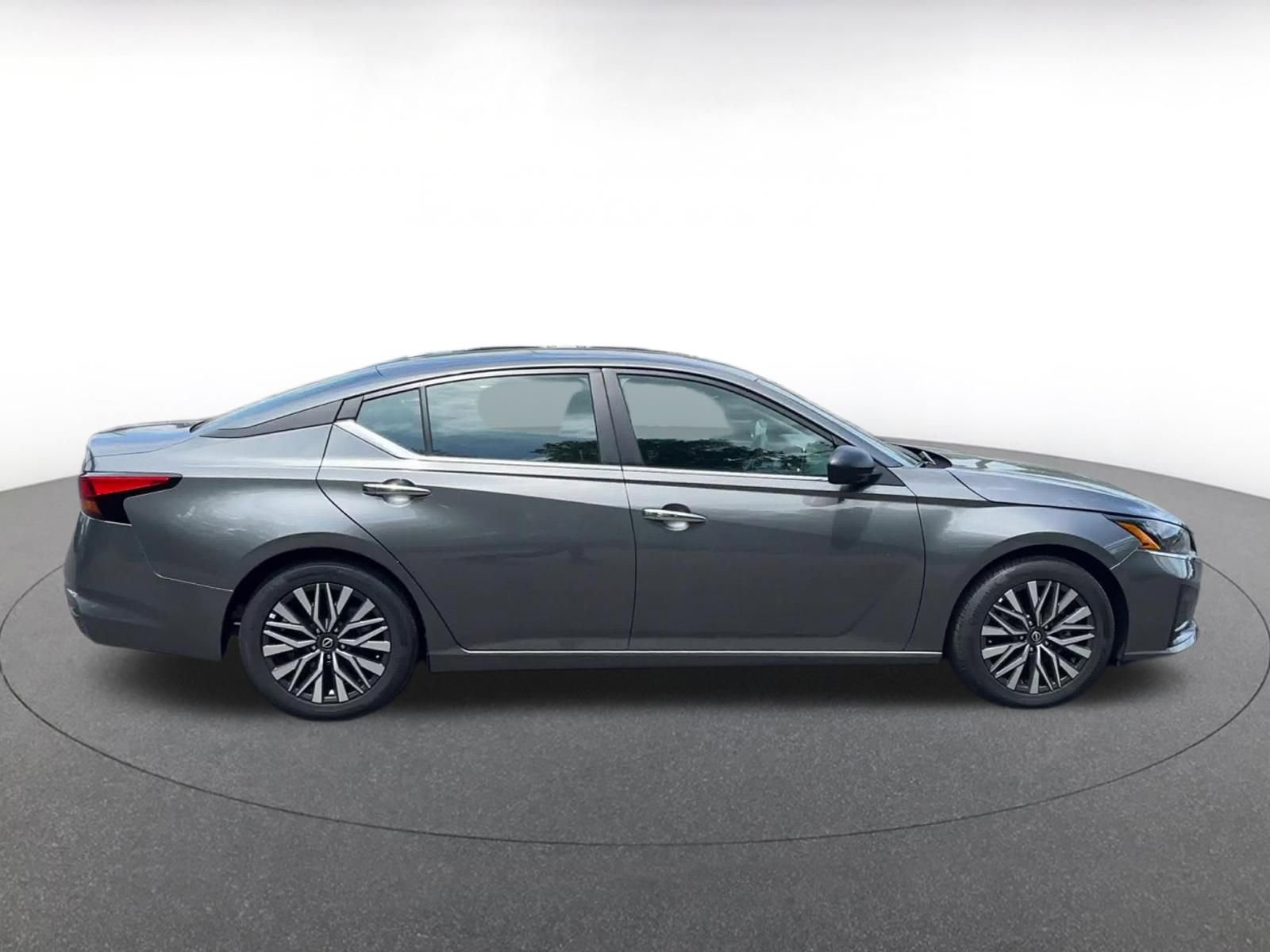 Thumbnail: 2025 Nissan Altima - 16