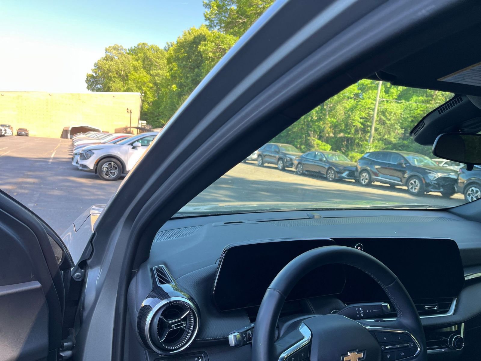 Thumbnail: 2025 Chevrolet Equinox - 35