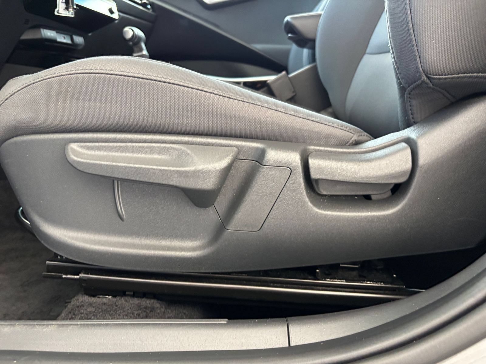 Thumbnail: 2026 Kia Niro - 22