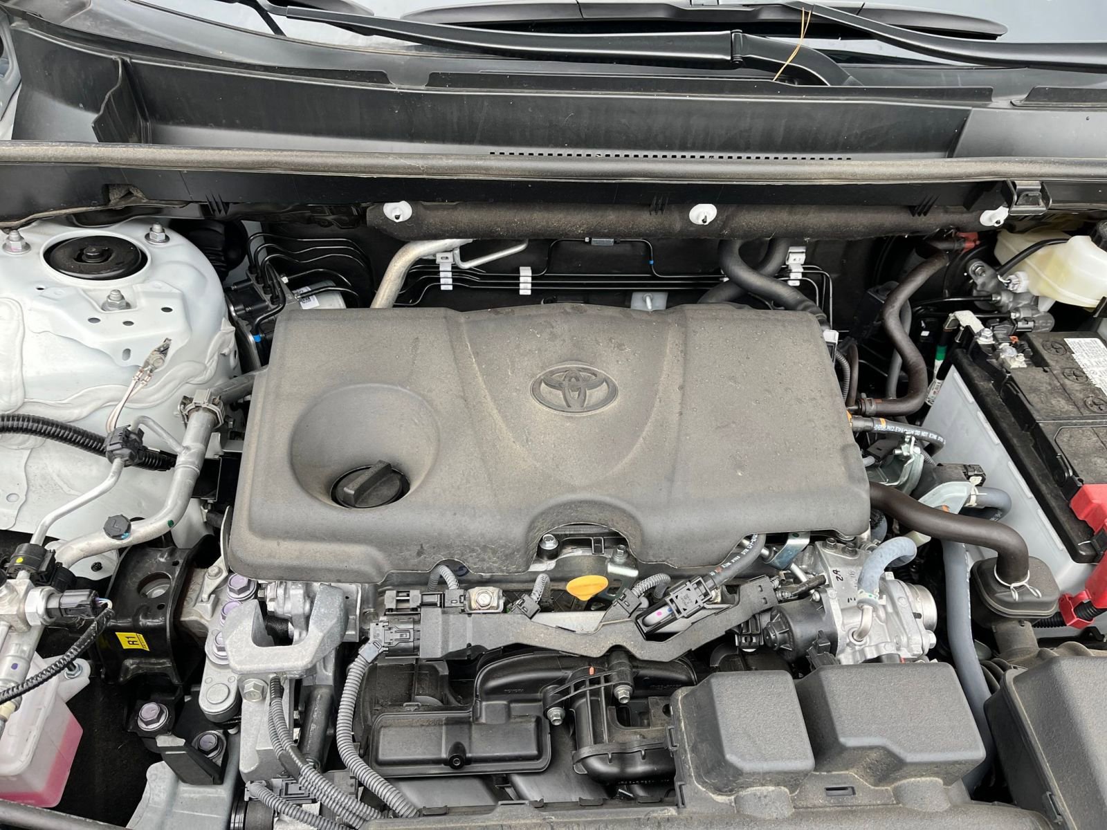 Thumbnail: 2025 Toyota RAV4 - 32