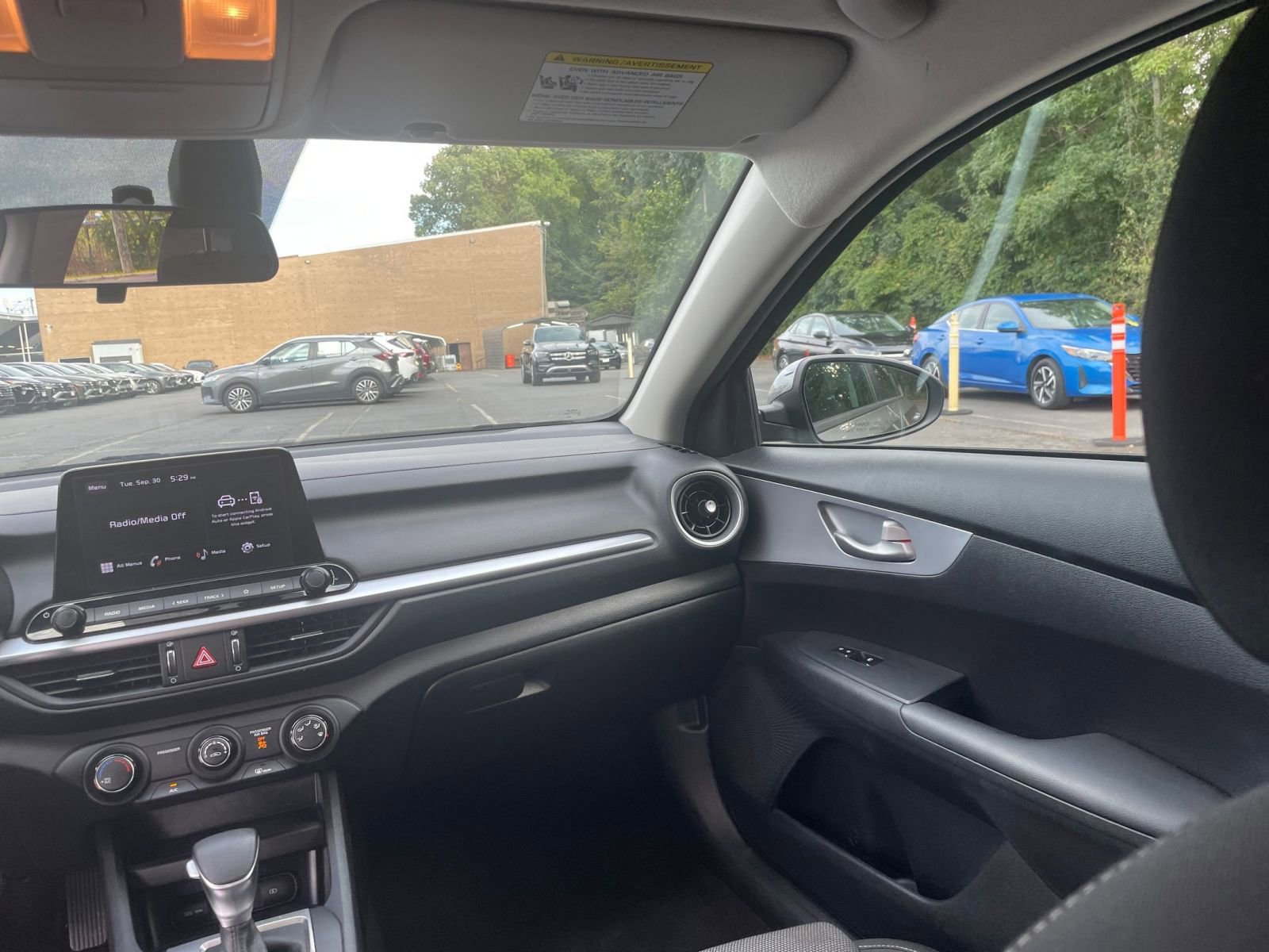 Thumbnail: 2024 Kia Forte - 31