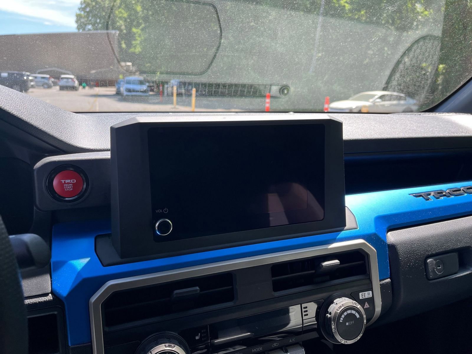Thumbnail: 2025 Toyota Tacoma - 17
