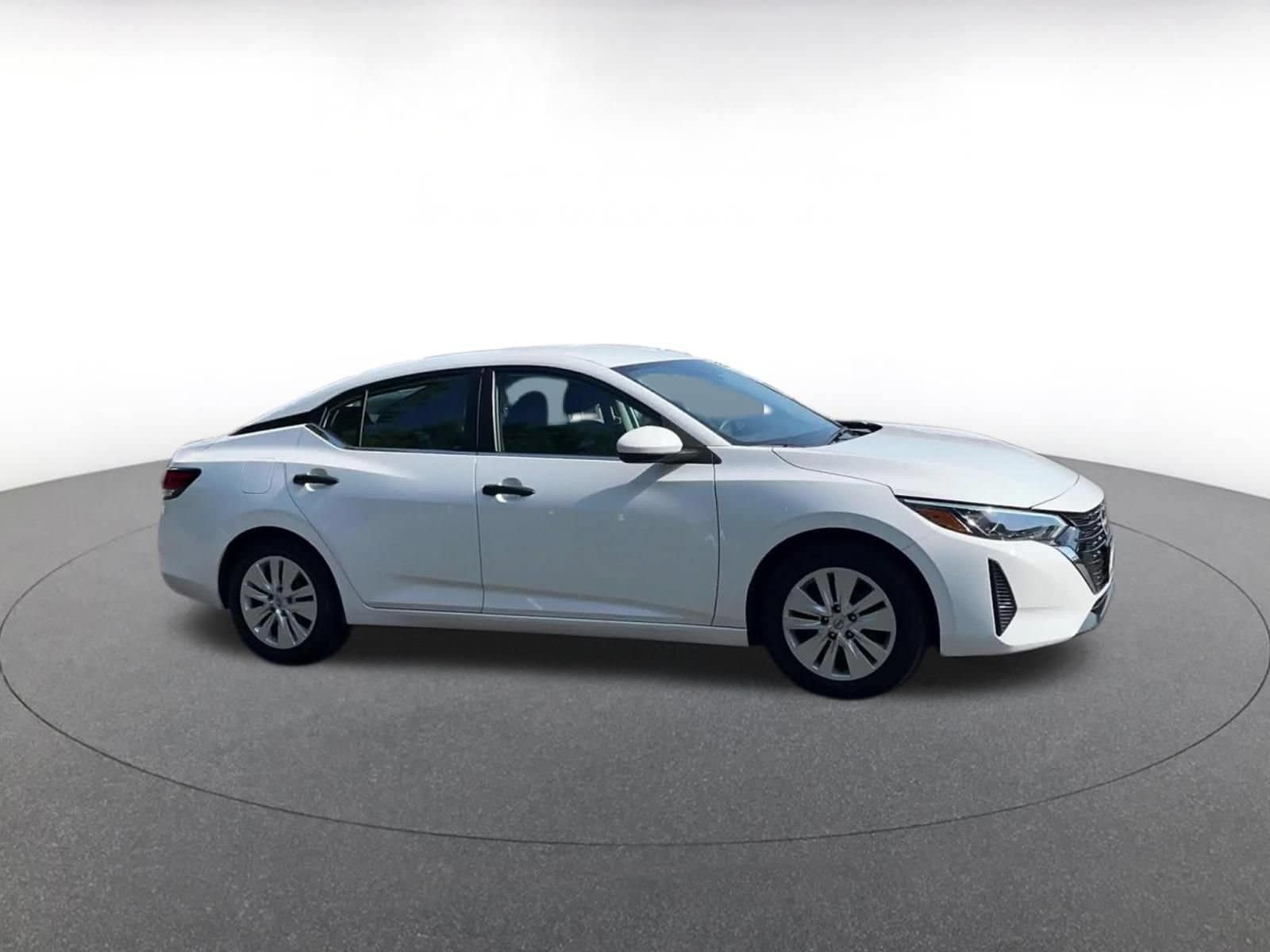 Thumbnail: 2024 Nissan Sentra - 2