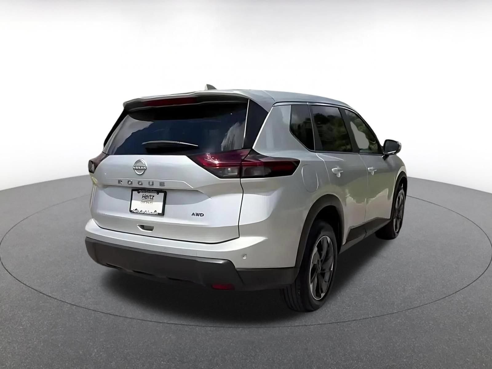 Thumbnail: 2025 Nissan Rogue - 12