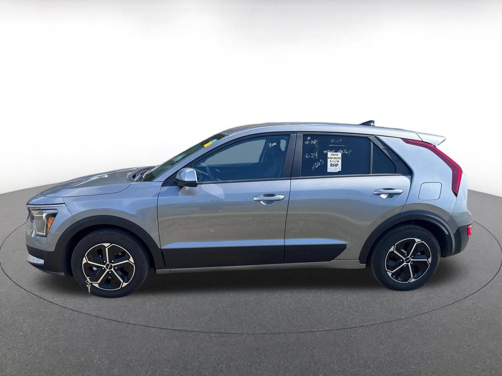 Thumbnail: 2026 Kia Niro - 9
