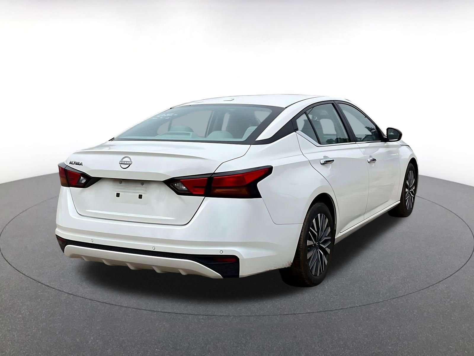 Thumbnail: 2025 Nissan Altima - 14