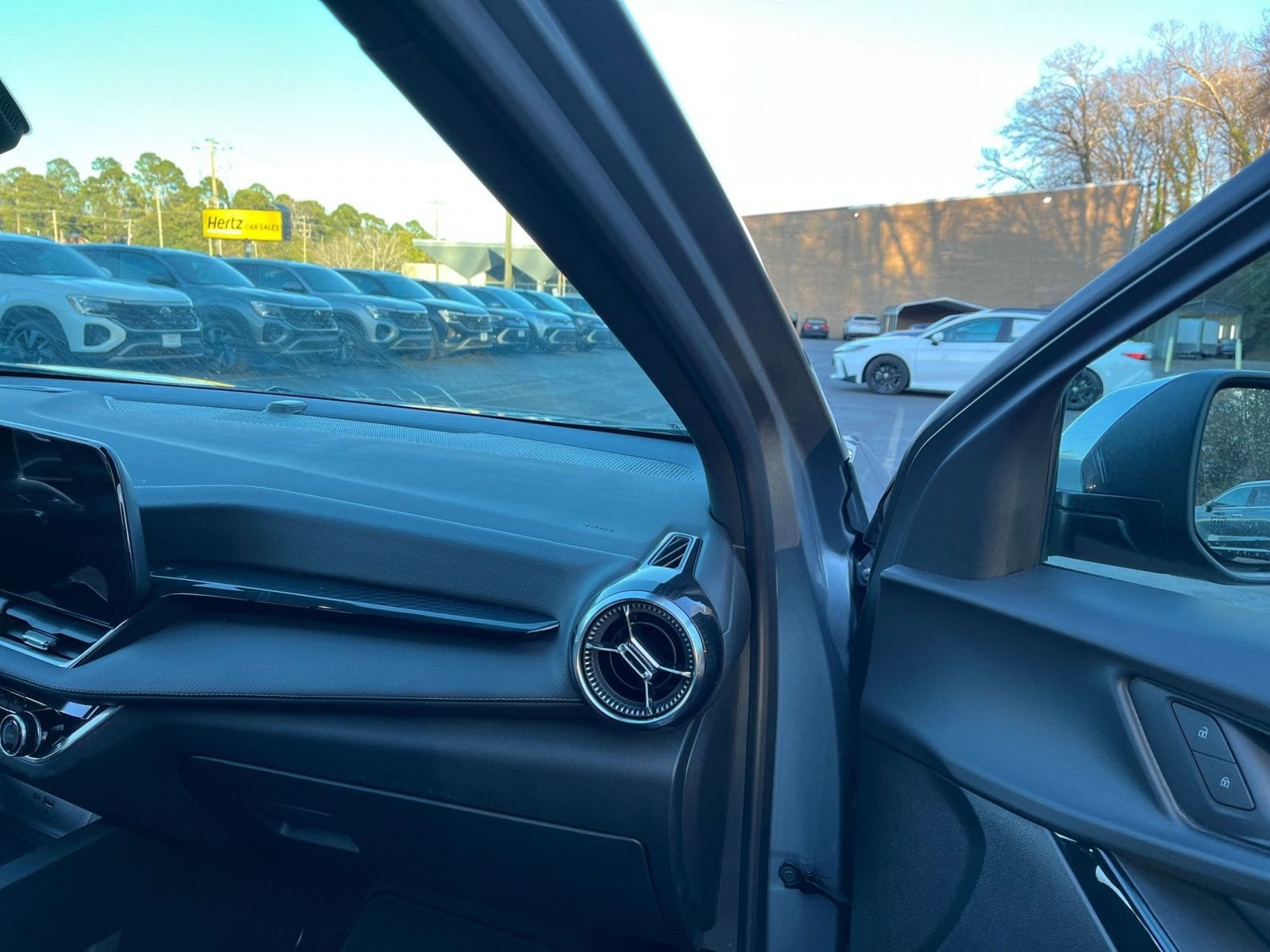 Thumbnail: 2025 Chevrolet Equinox - 35