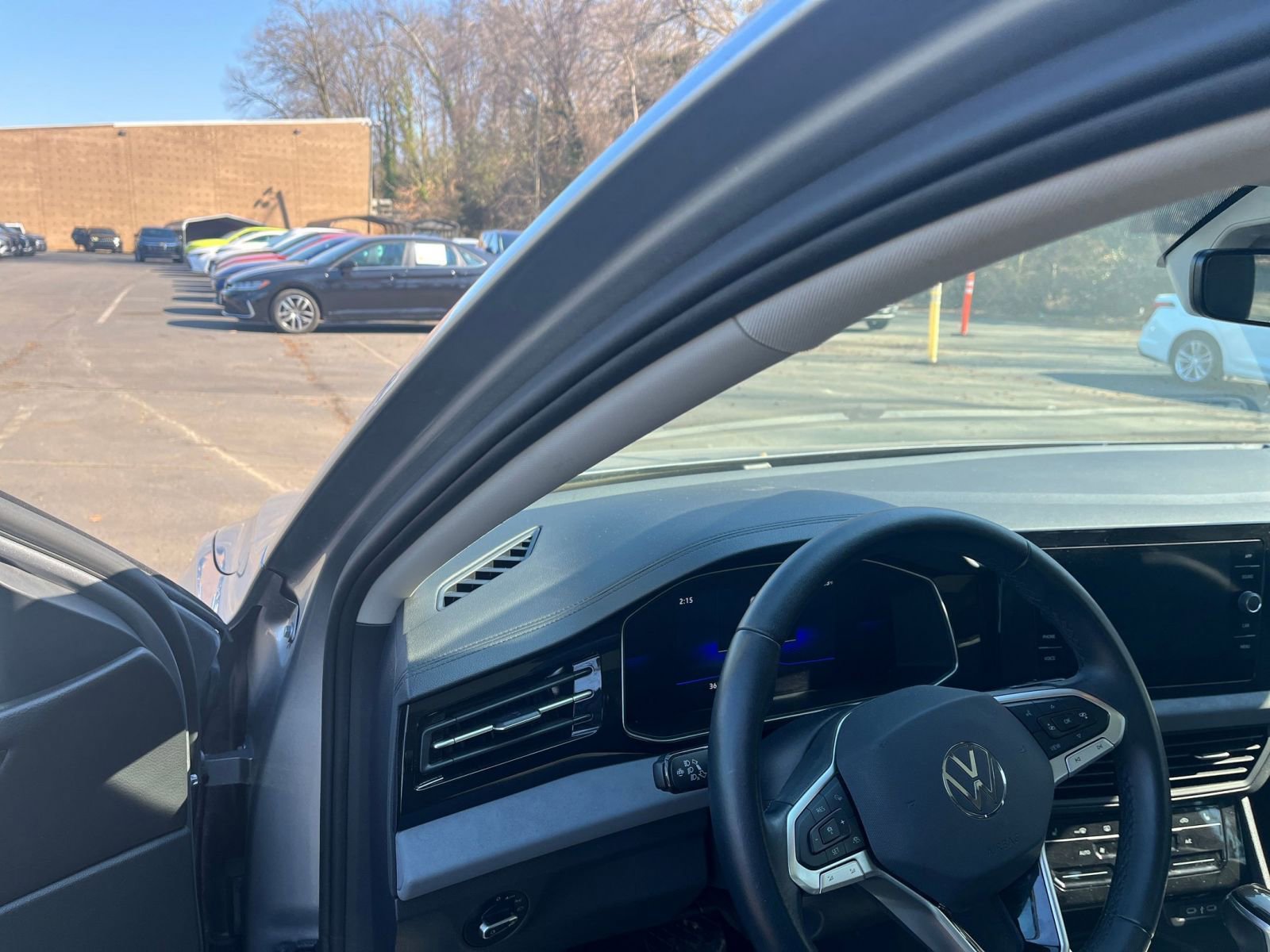 Thumbnail: 2025 Volkswagen Jetta - 35