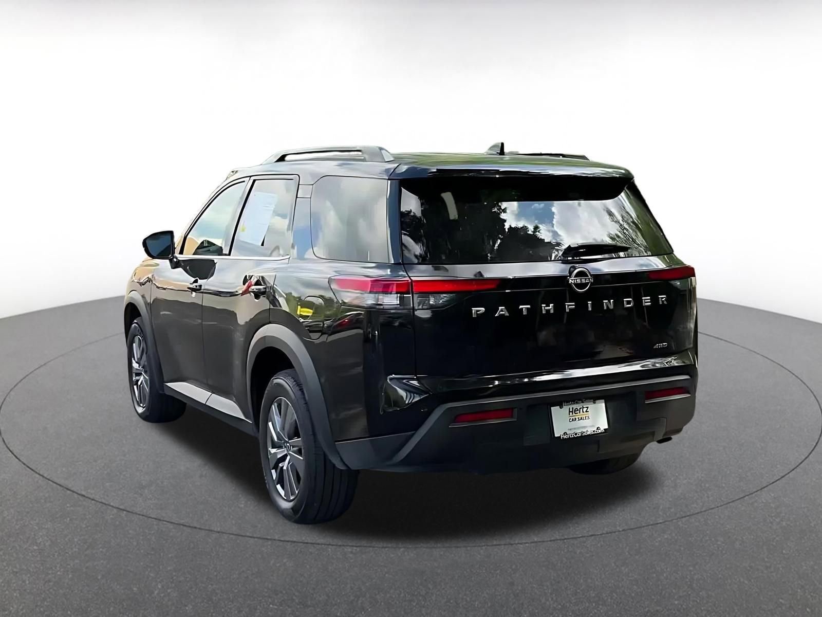 Thumbnail: 2025 Nissan Pathfinder - 11