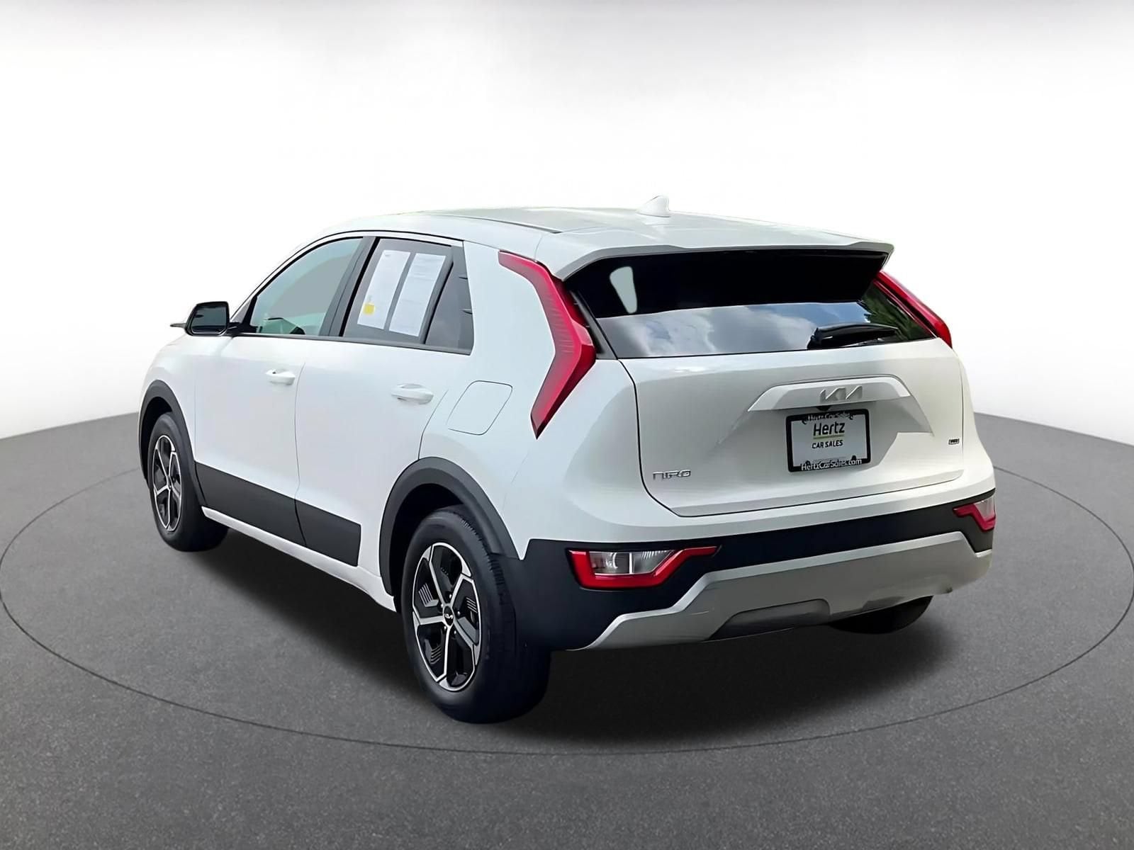 Thumbnail: 2026 Kia Niro - 11