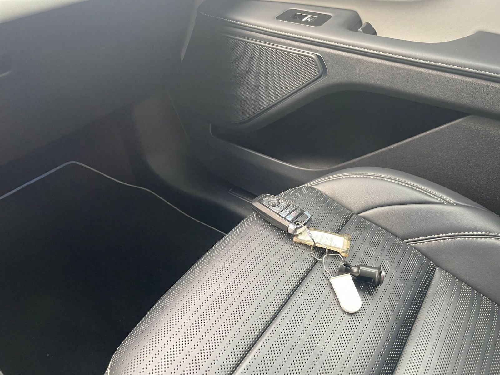 Thumbnail: 2024 Lincoln Nautilus - 21