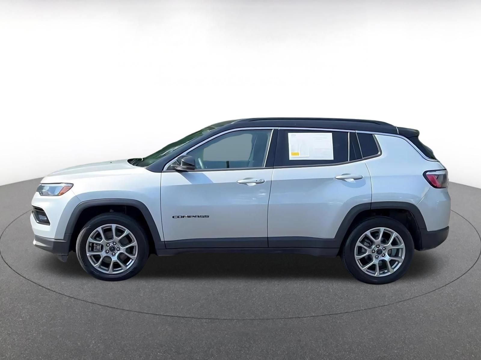 Thumbnail: 2025 Jeep Compass - 7