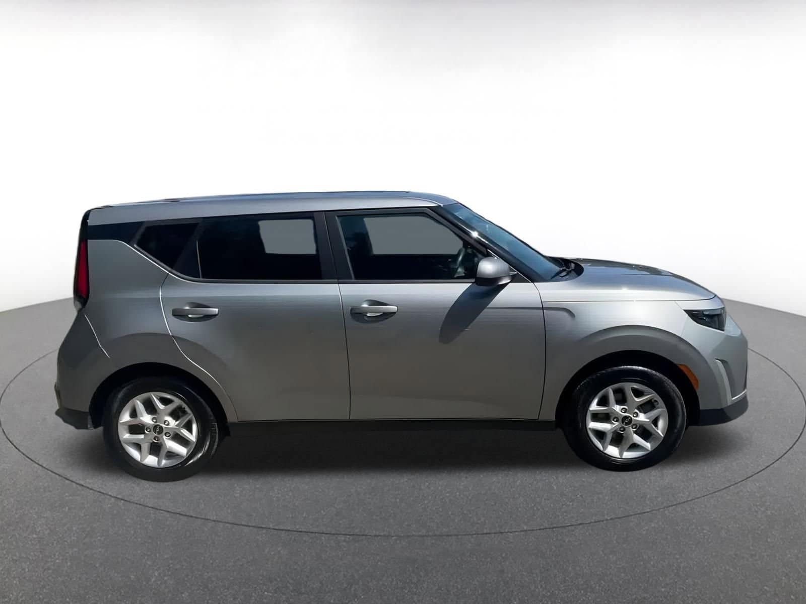Thumbnail: 2023 Kia Soul - 16