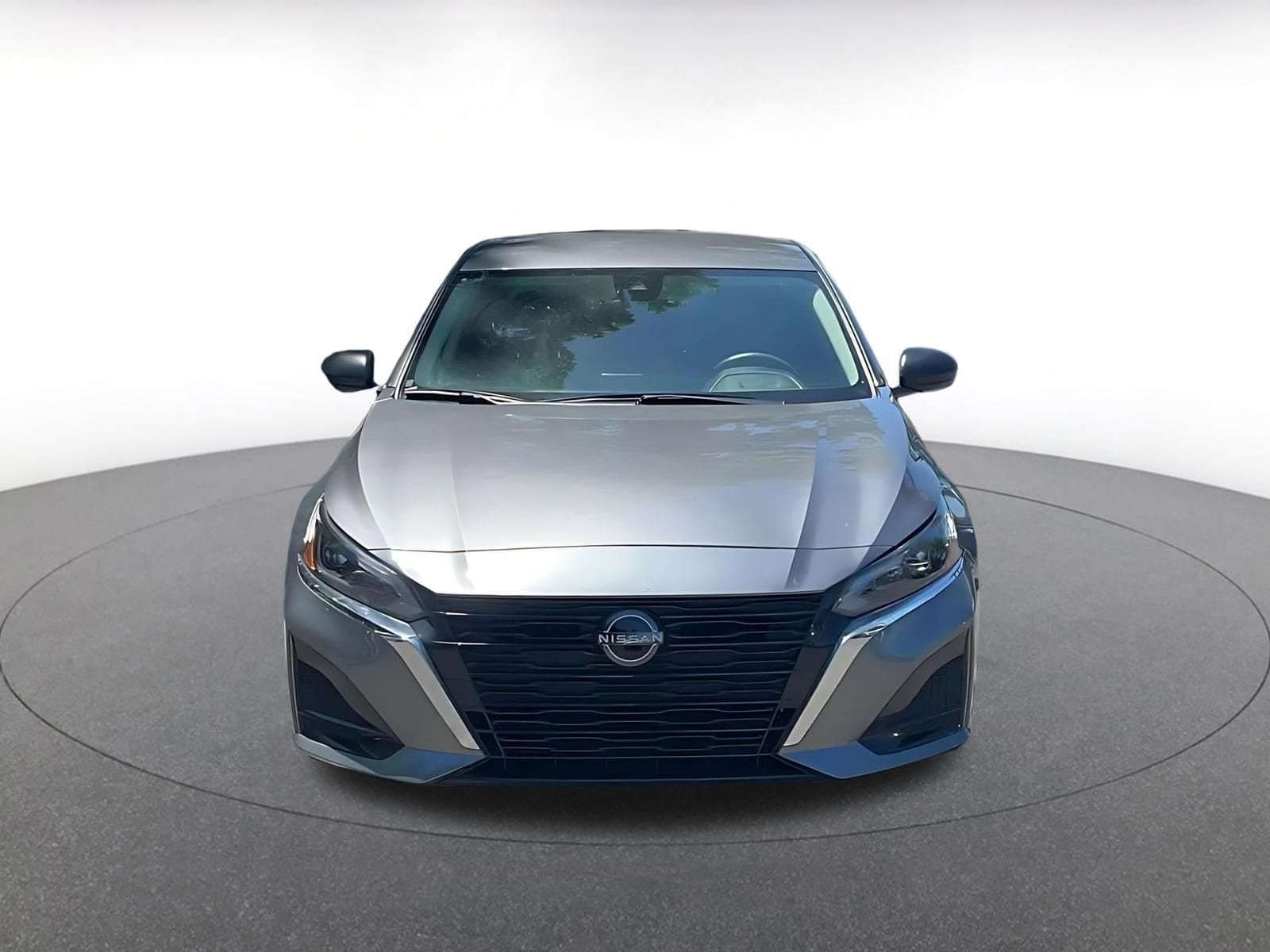 Thumbnail: 2025 Nissan Altima - 4