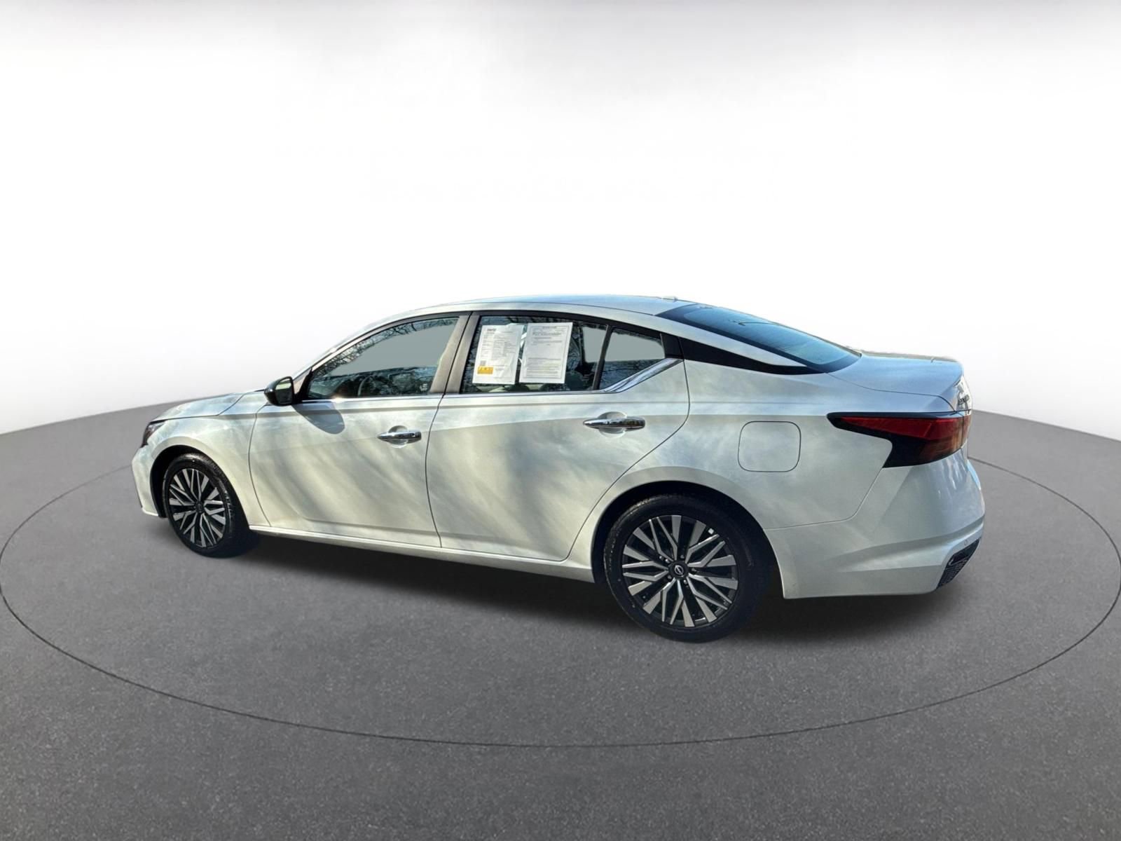 Thumbnail: 2025 Nissan Altima - 10