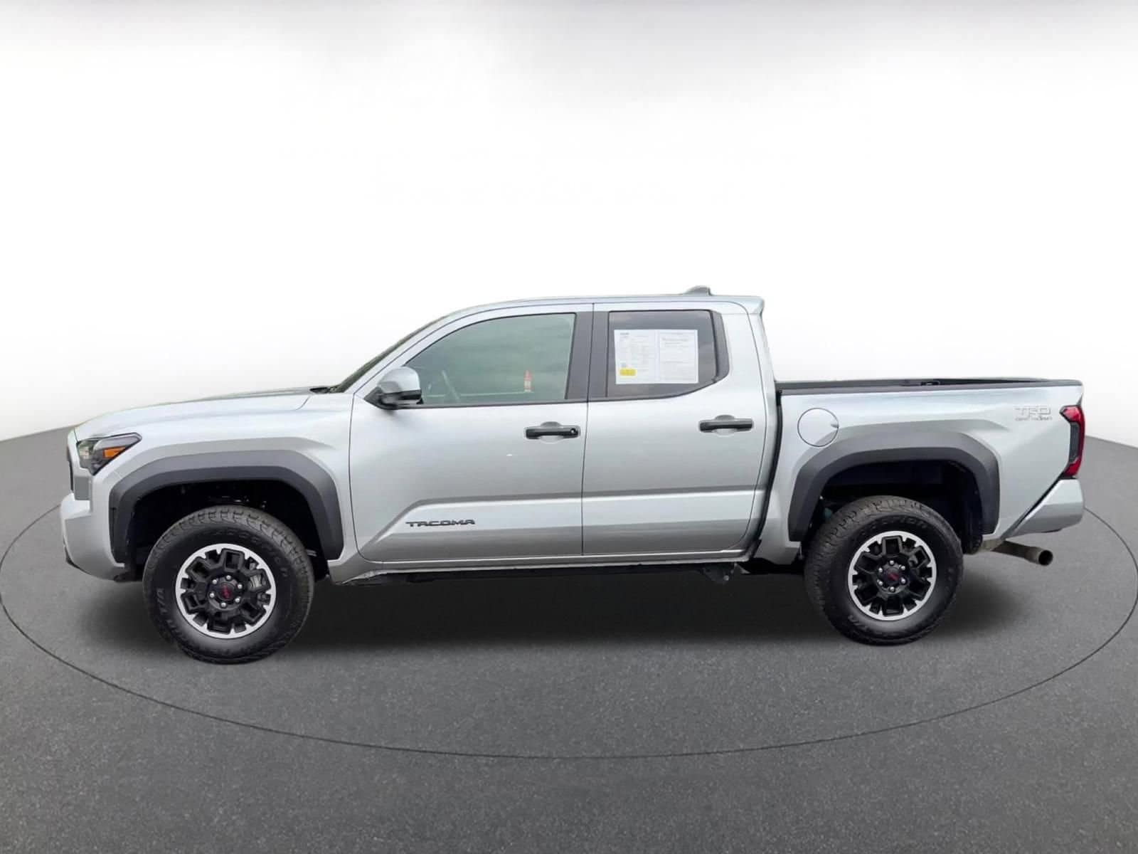 Thumbnail: 2025 Toyota Tacoma - 9