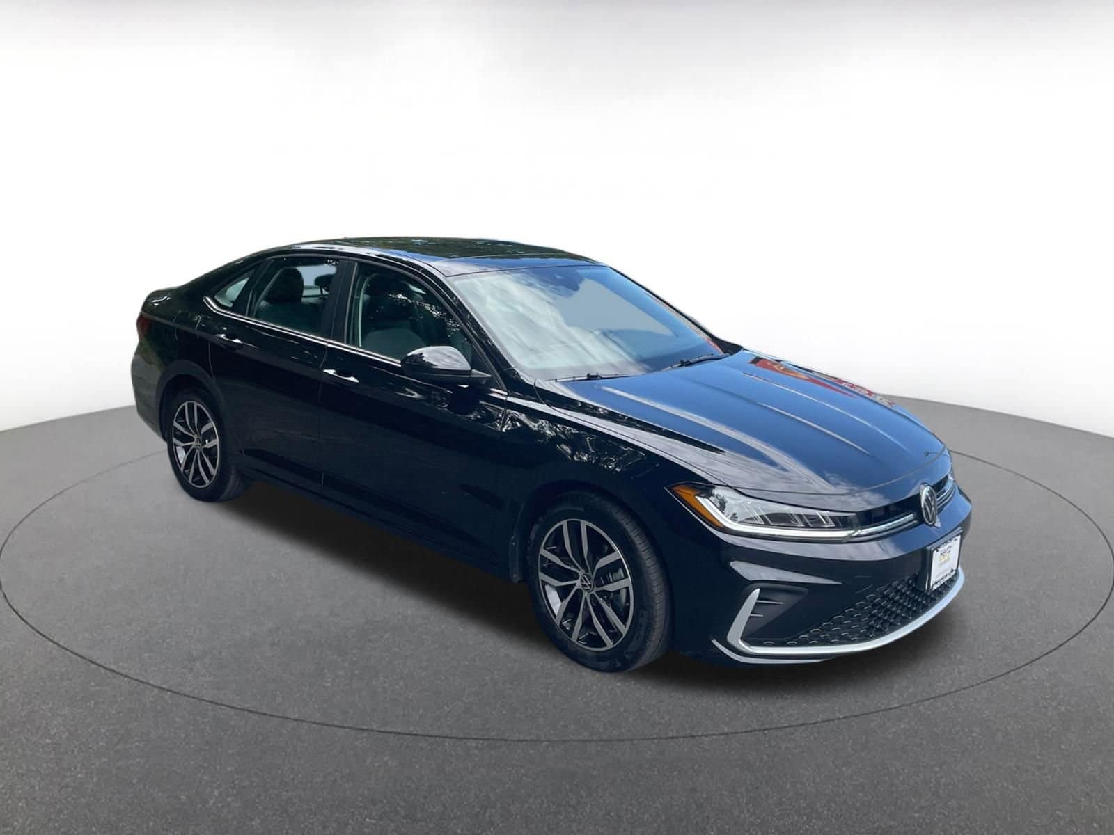 Thumbnail: 2025 Volkswagen Jetta - 1