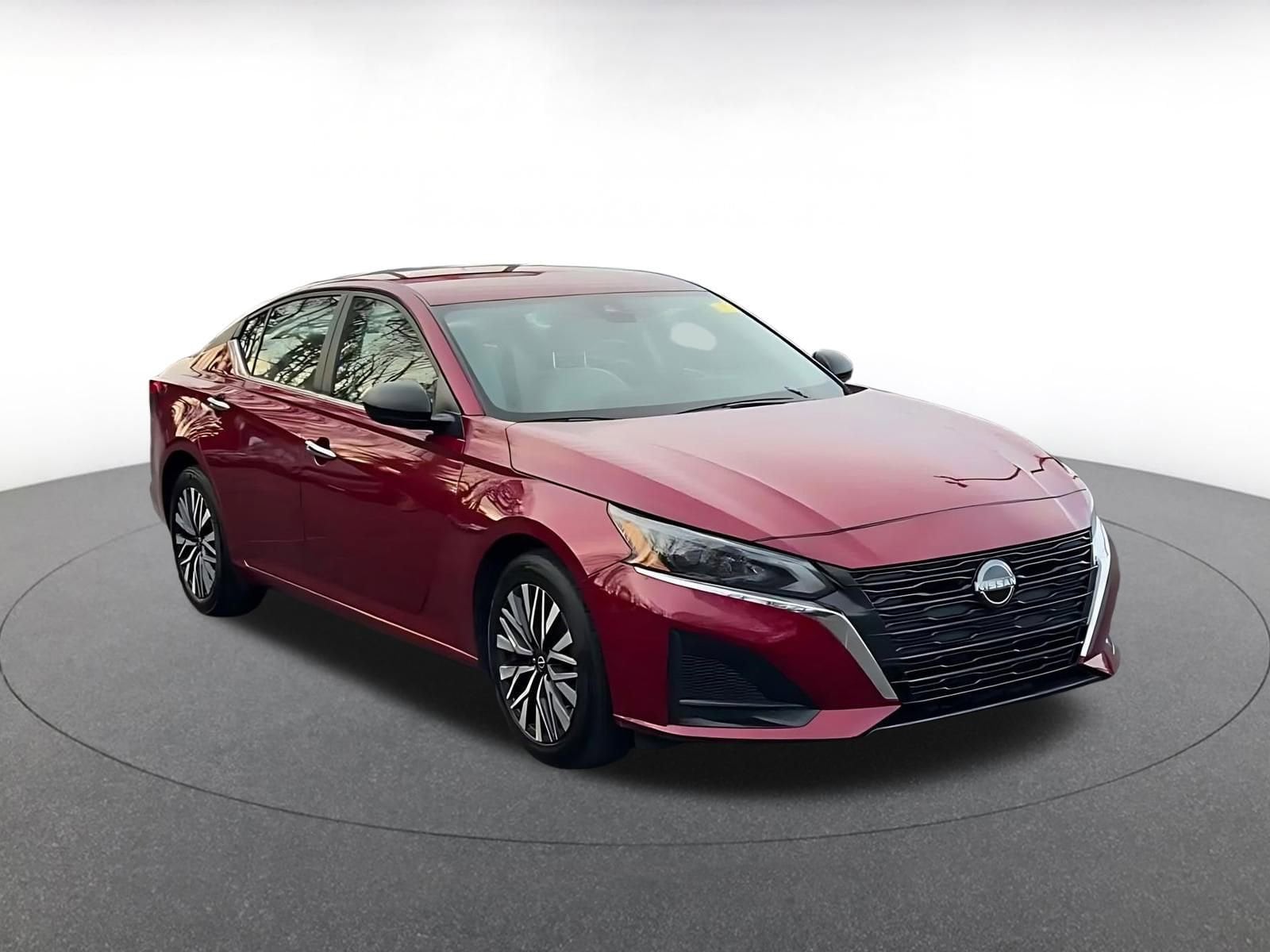 Thumbnail: 2025 Nissan Altima - 3