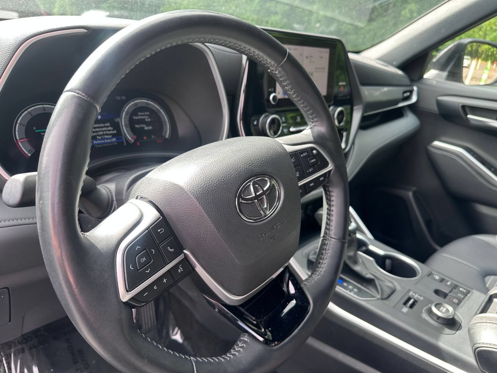 Thumbnail: 2025 Toyota Highlander - 32