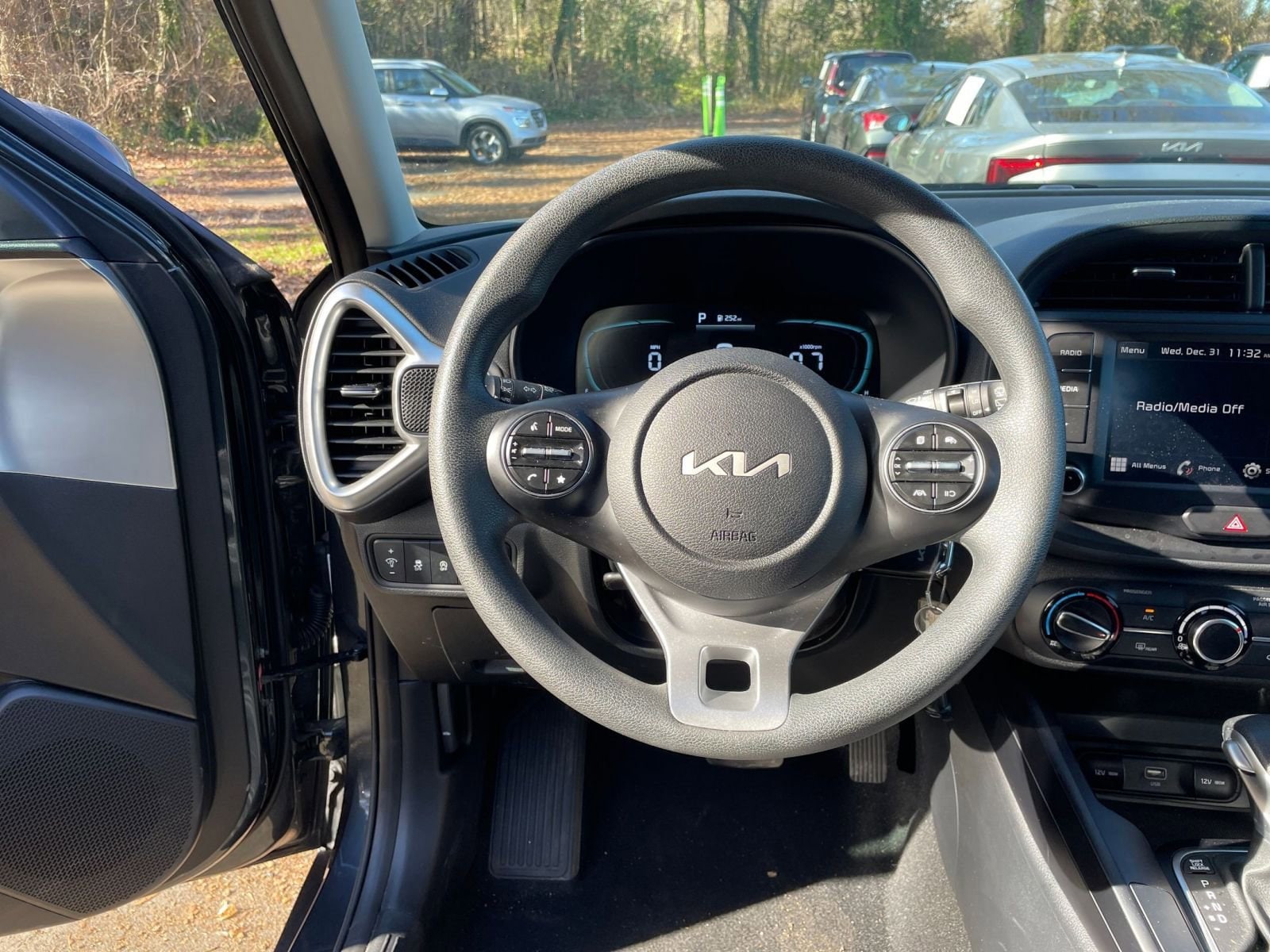 Thumbnail: 2025 Kia Soul - 28