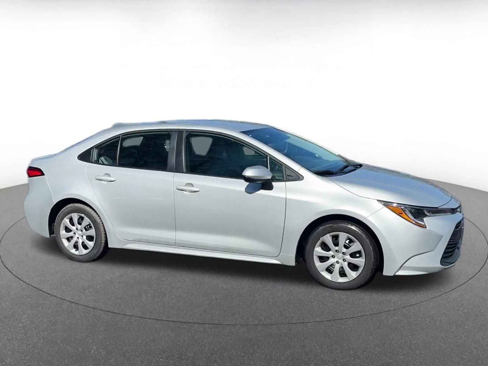 Thumbnail: 2025 Toyota Corolla - 16