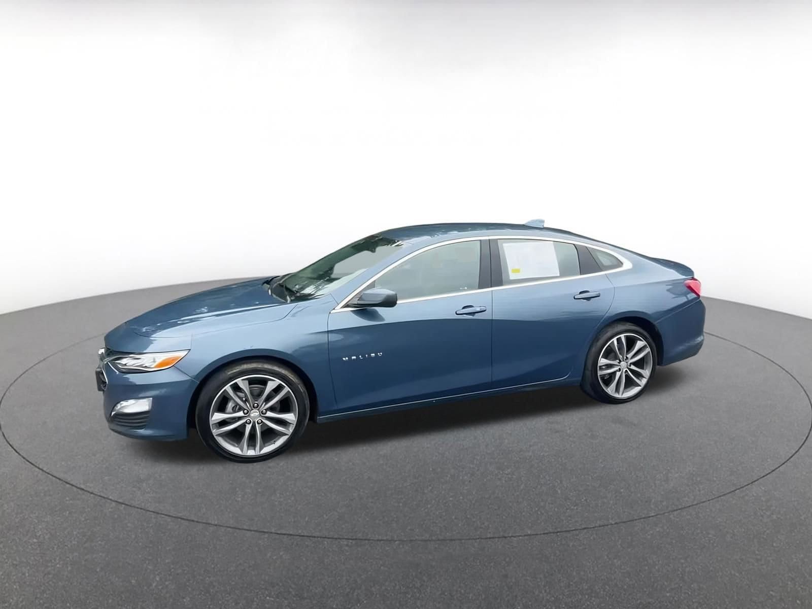 Thumbnail: 2024 Chevrolet Malibu - 8