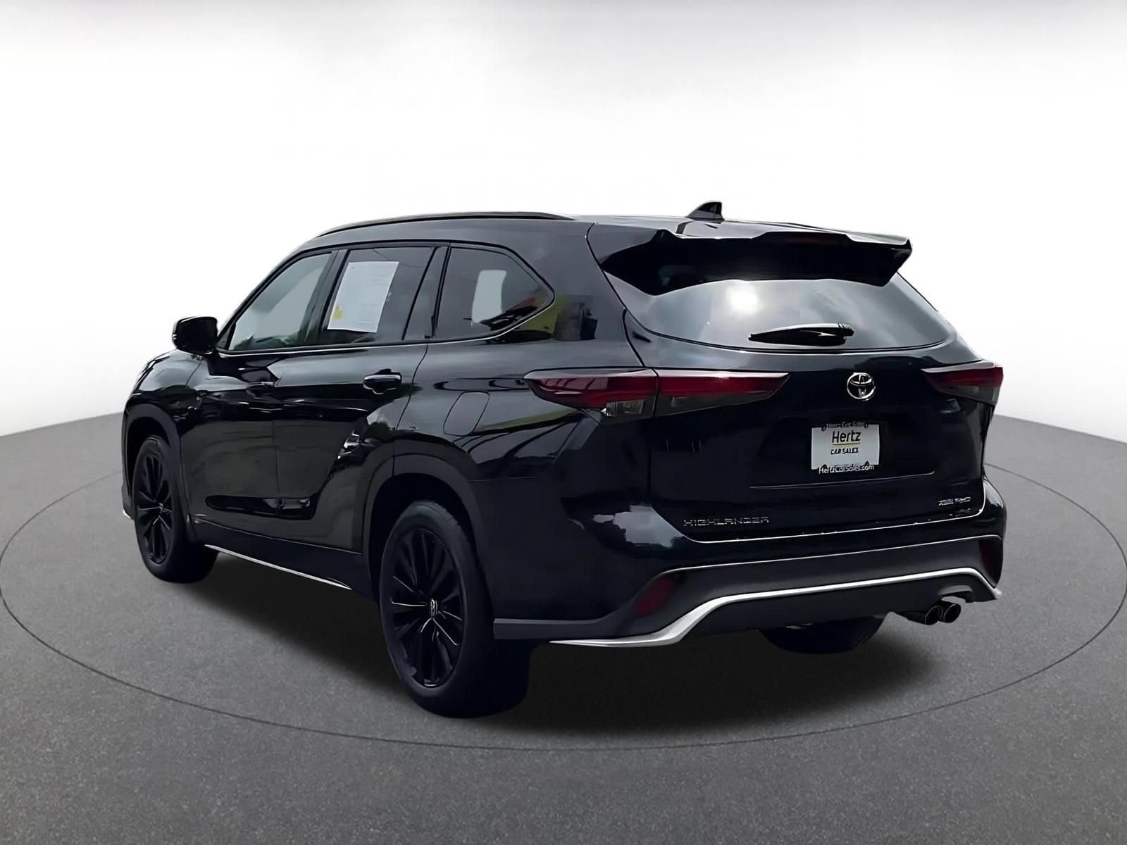 Thumbnail: 2025 Toyota Highlander - 11