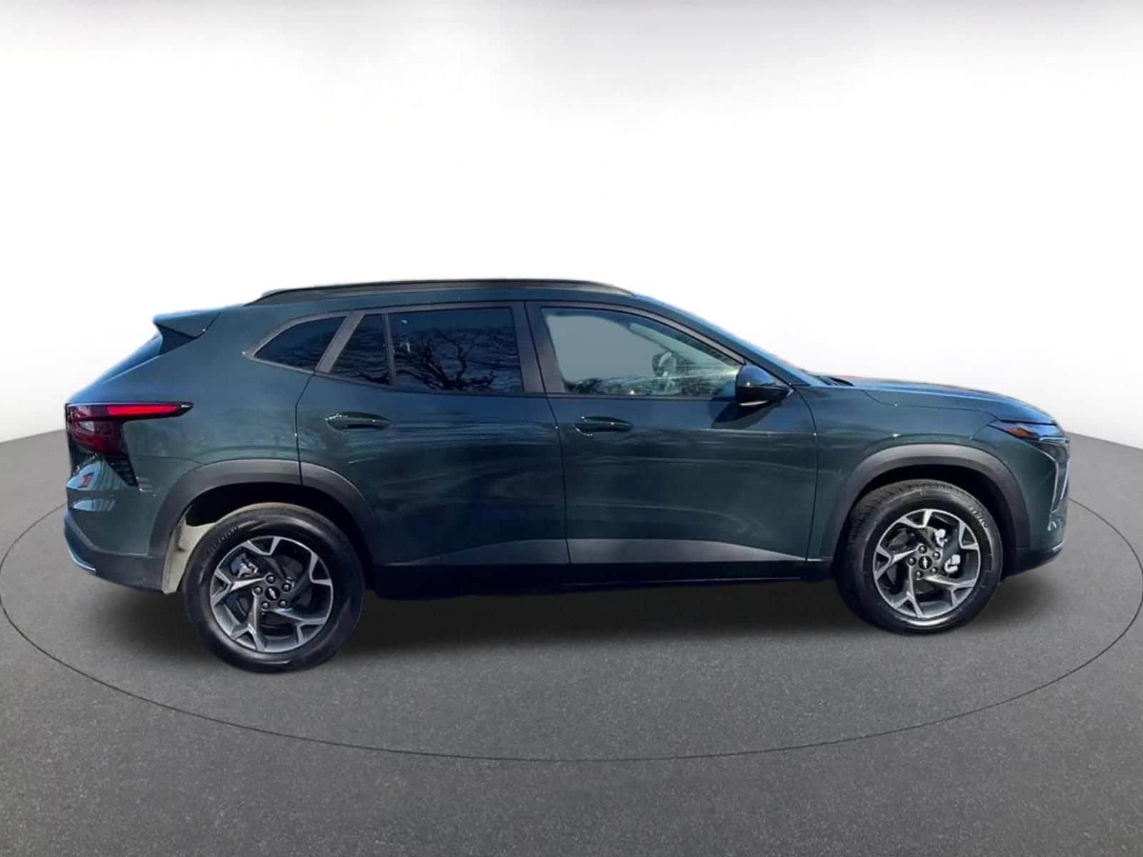 Thumbnail: 2025 Chevrolet Trax - 15