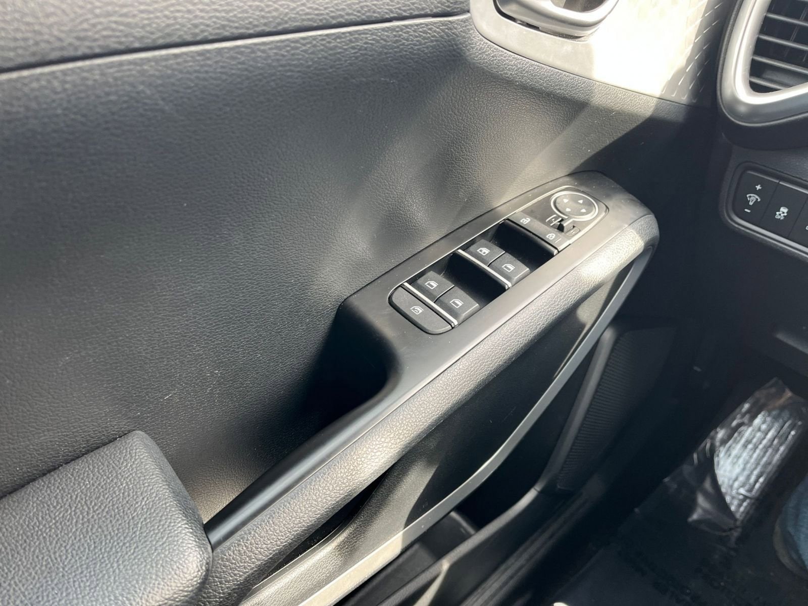 Thumbnail: 2025 Kia Soul - 18