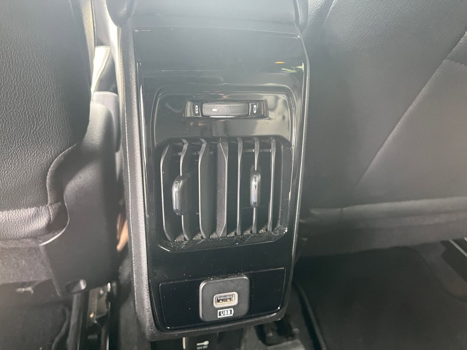 Thumbnail: 2025 Jeep Compass - 23