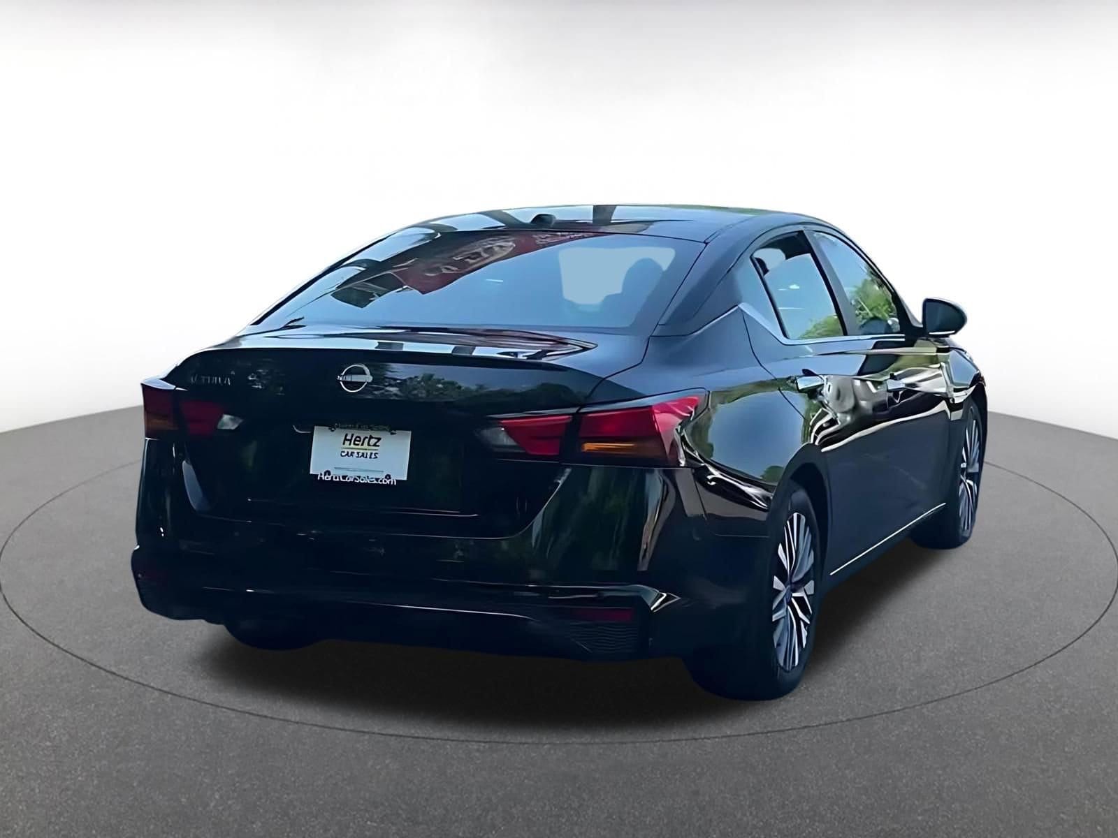 Thumbnail: 2025 Nissan Altima - 11
