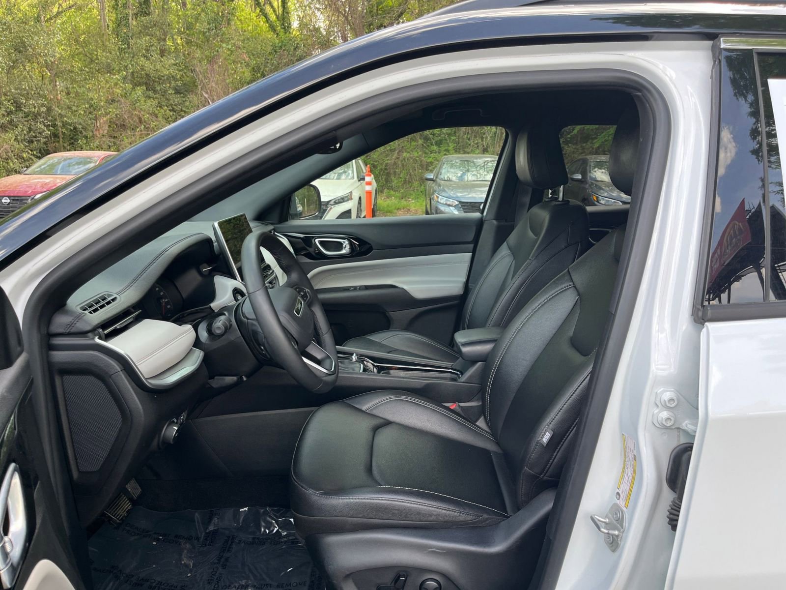 Thumbnail: 2025 Jeep Compass - 28