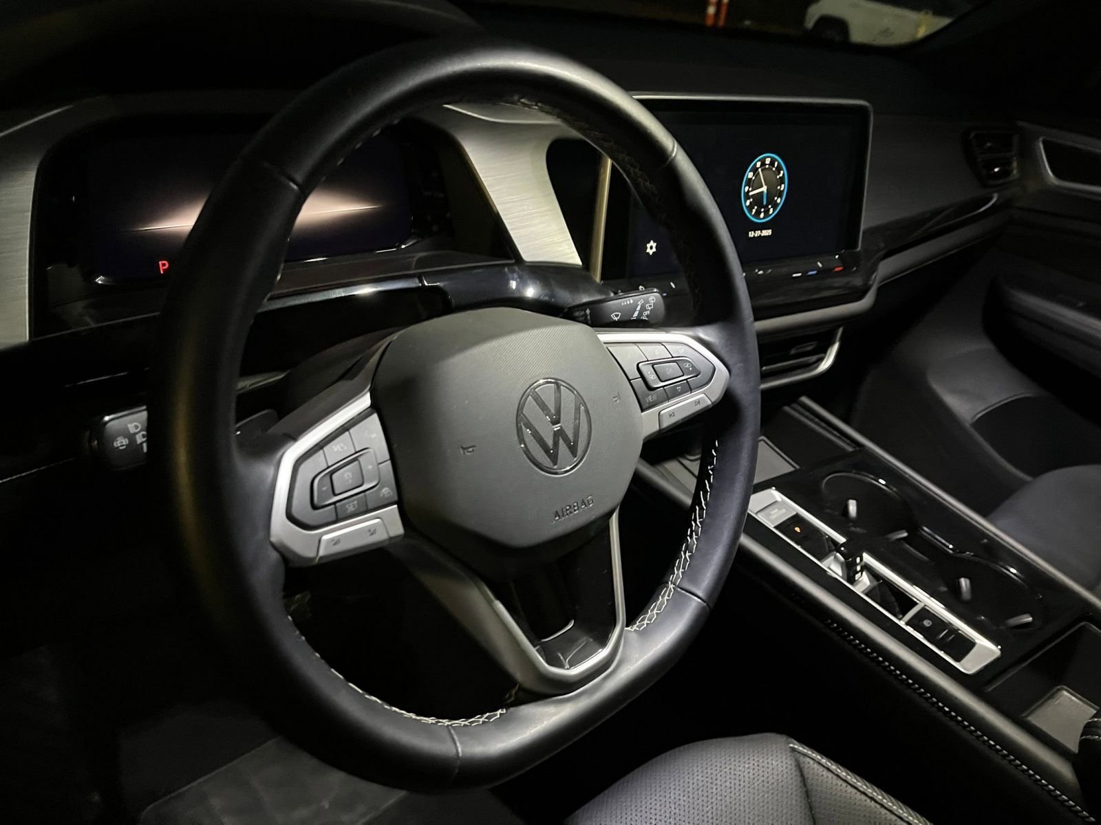 Thumbnail: 2025 Volkswagen Atlas - 28