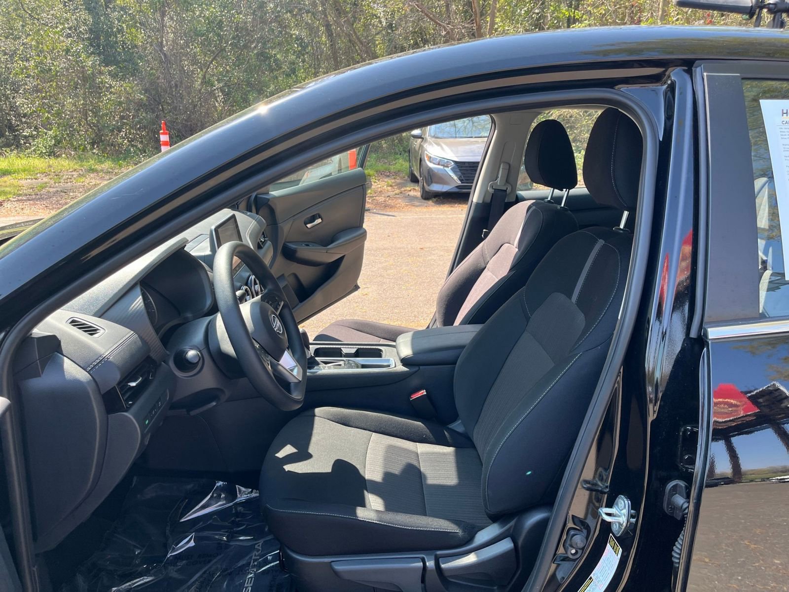 Thumbnail: 2025 Nissan Sentra - 24