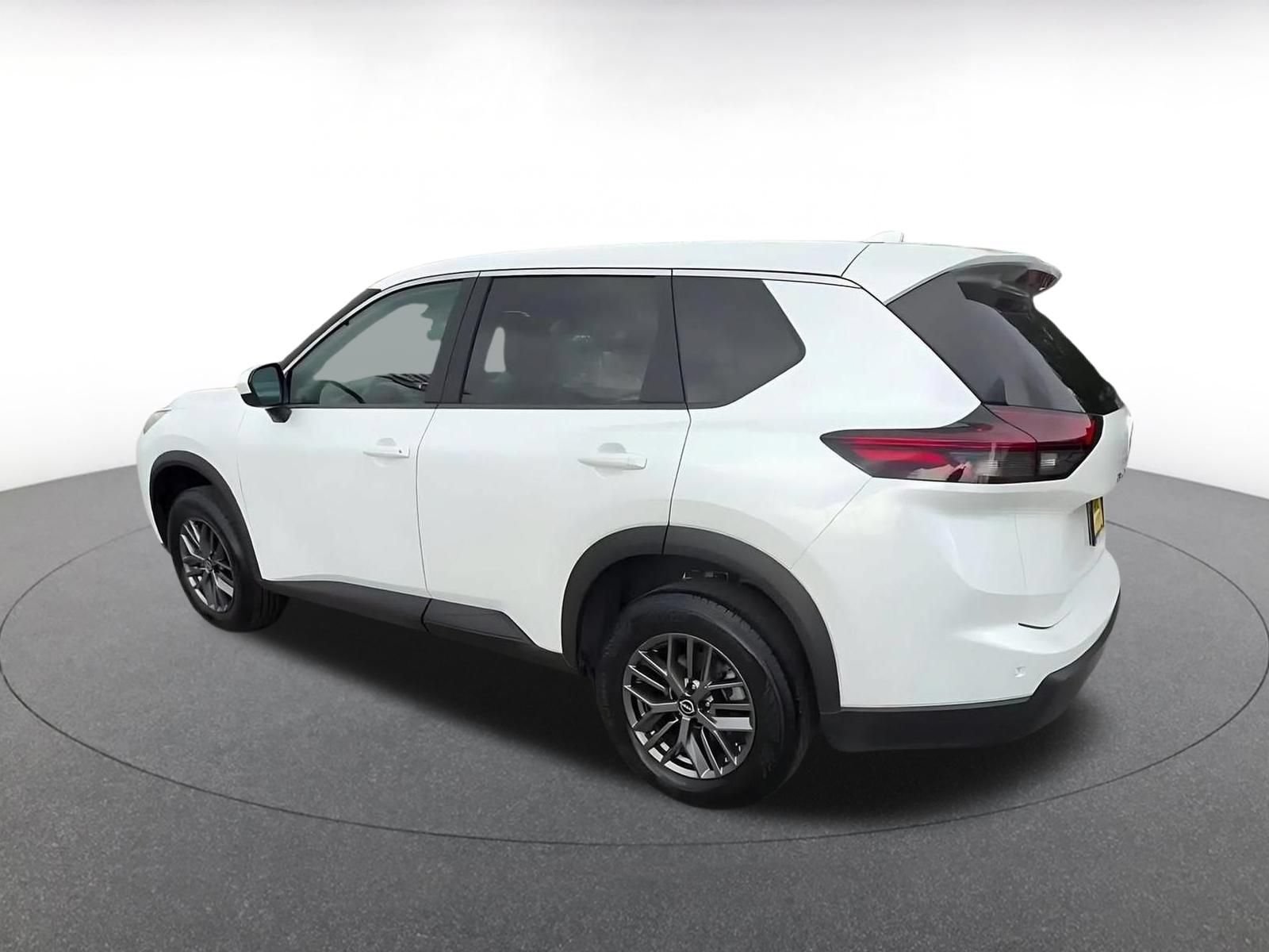 Thumbnail: 2026 Nissan Rogue - 10