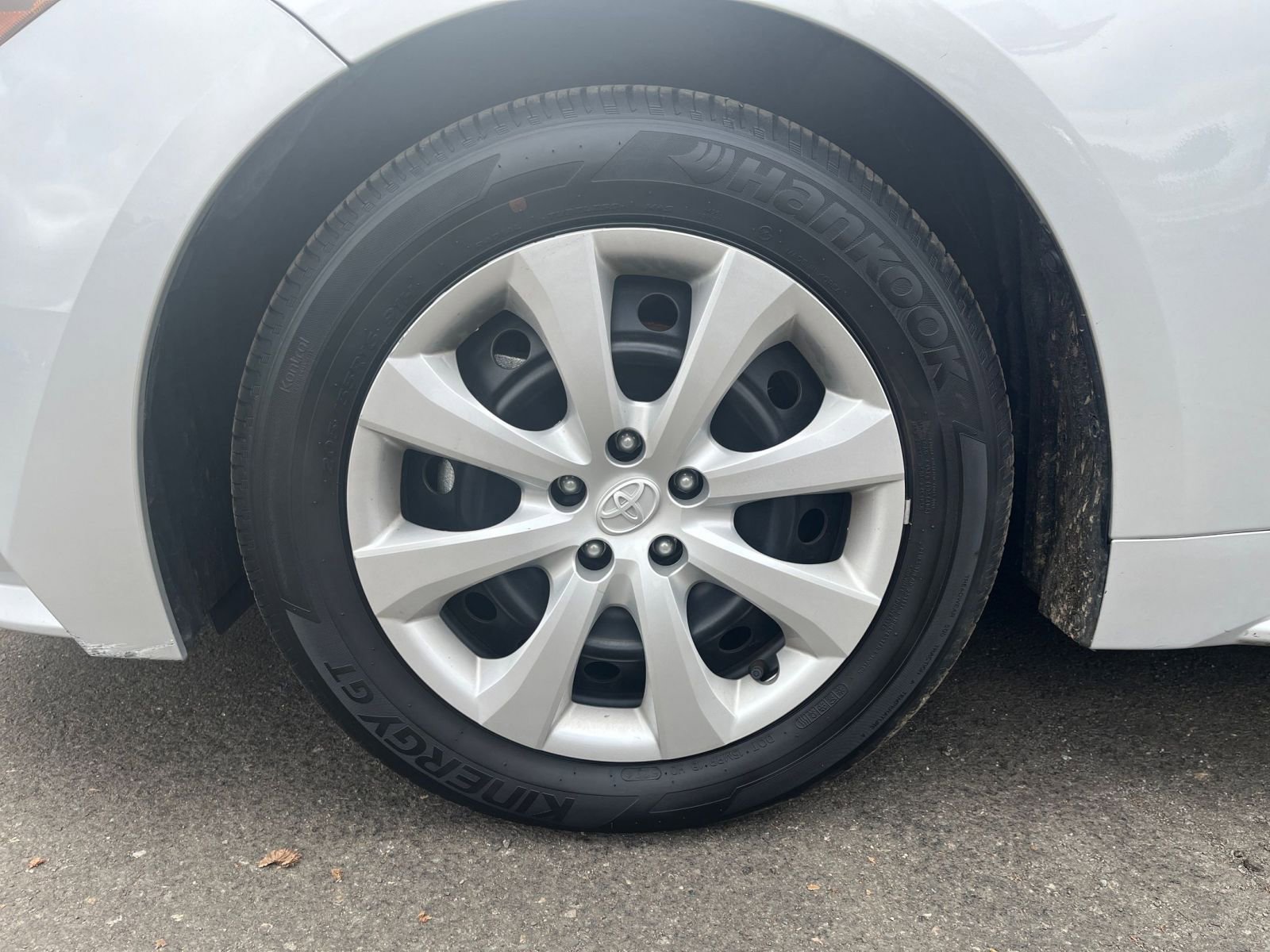 Thumbnail: 2025 Toyota Corolla - 28