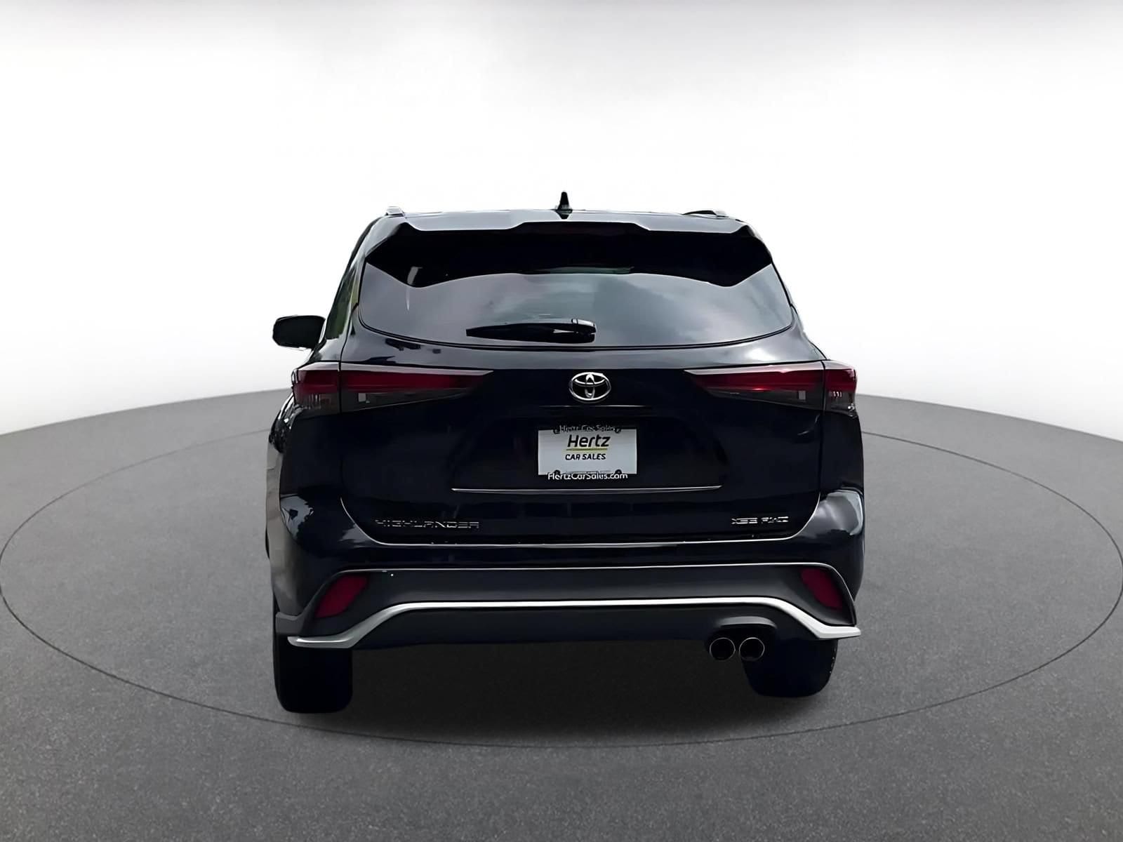 Thumbnail: 2025 Toyota Highlander - 12